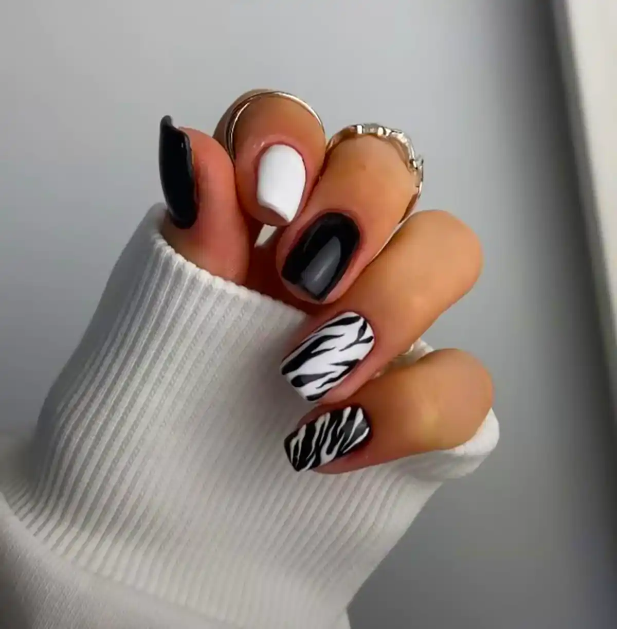 ژلیش ناخن شیک