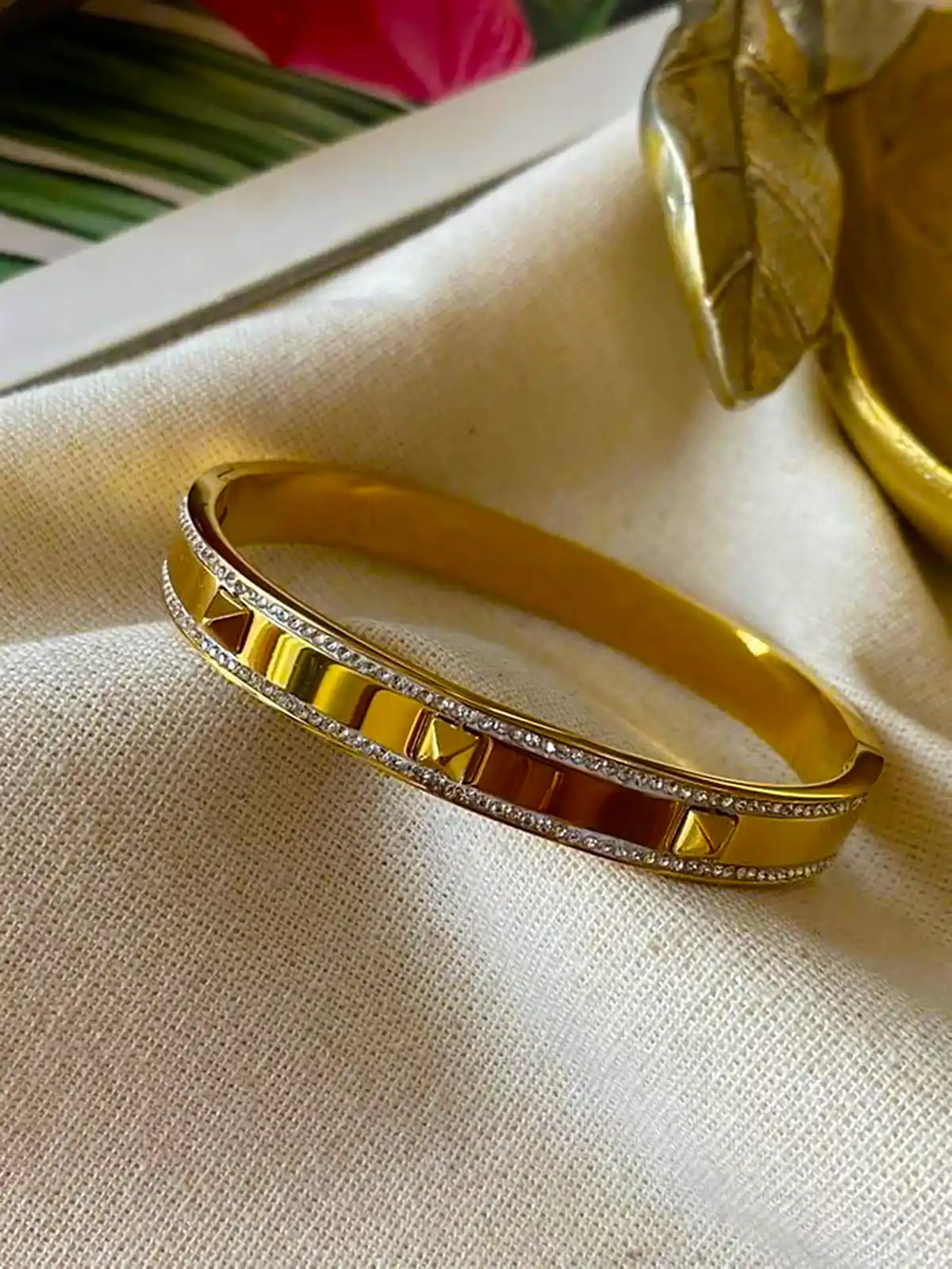 النگو براق لوکس طلا