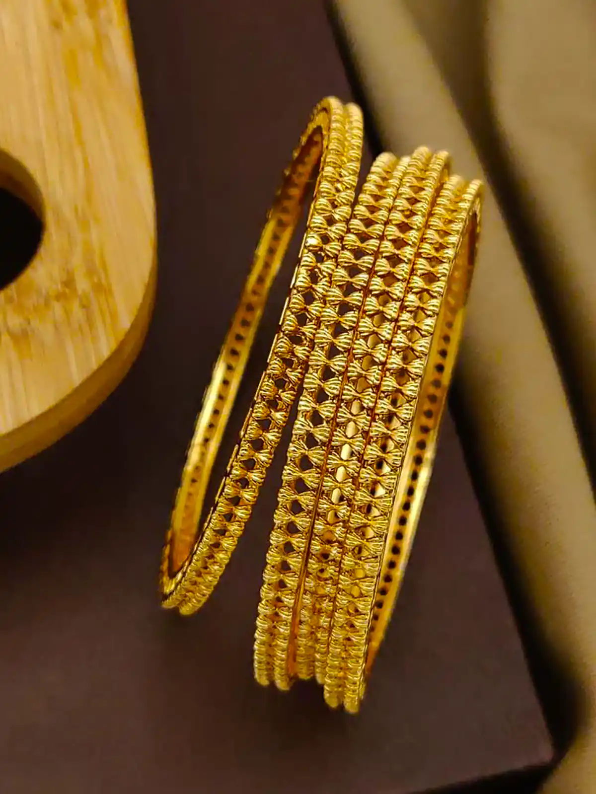 النگو لوکس طلا