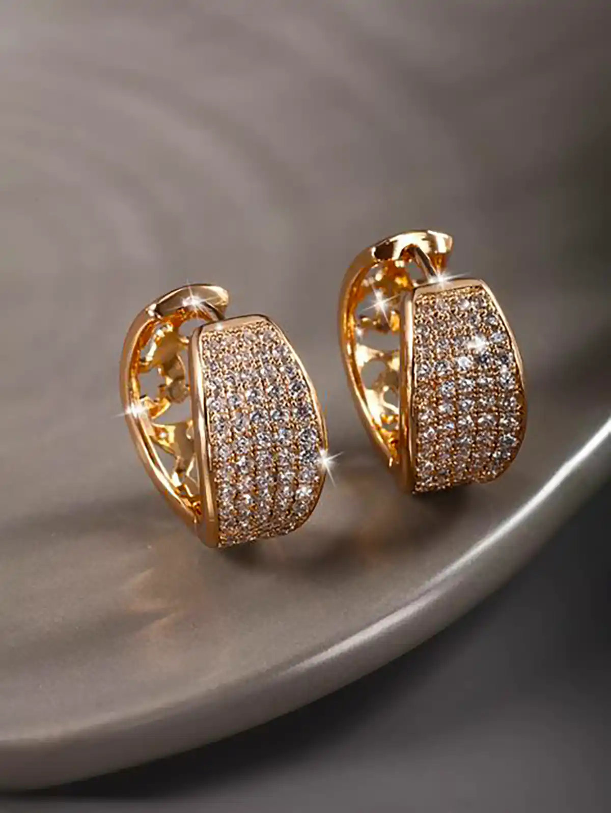 گوشواره طلا یونیک