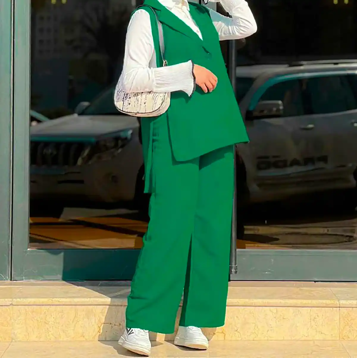 مانتو وست شیک