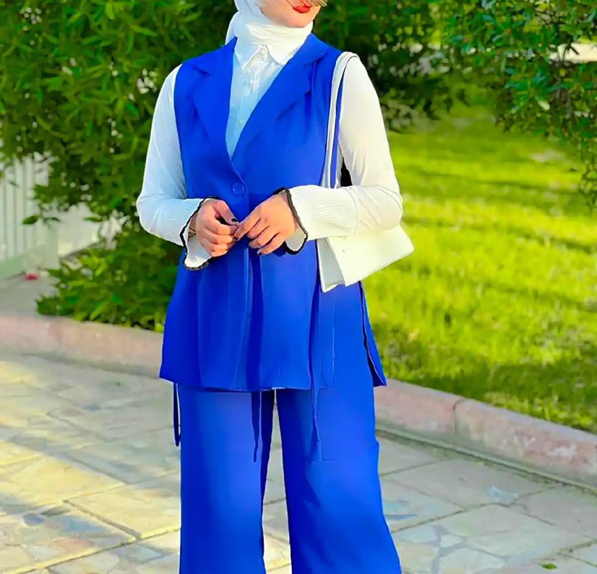 مانتو وست شیک