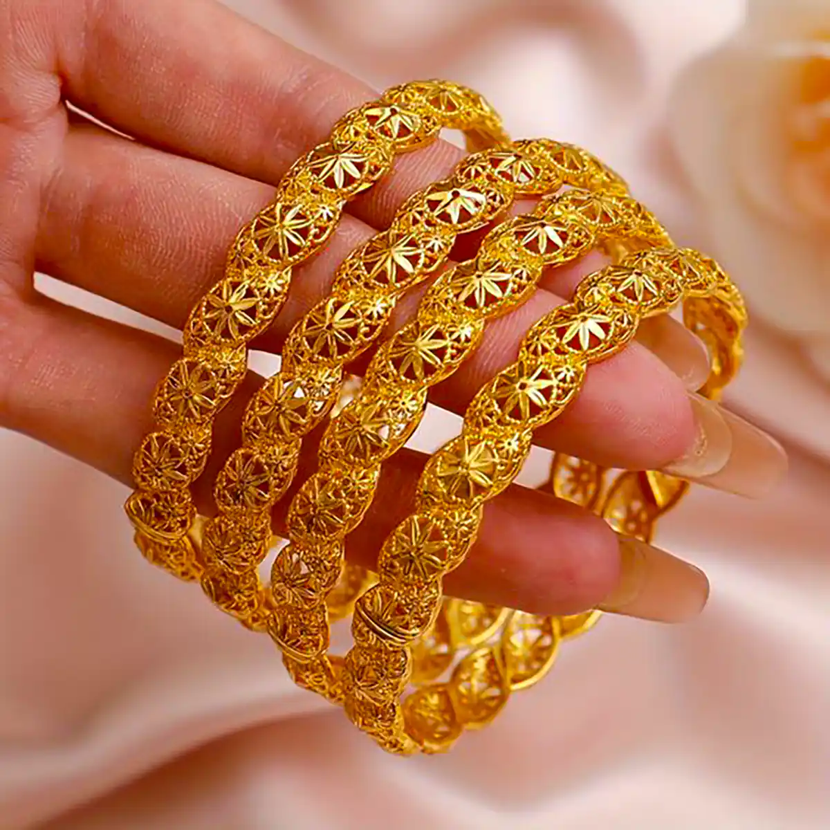 النگو طلا لاکچری