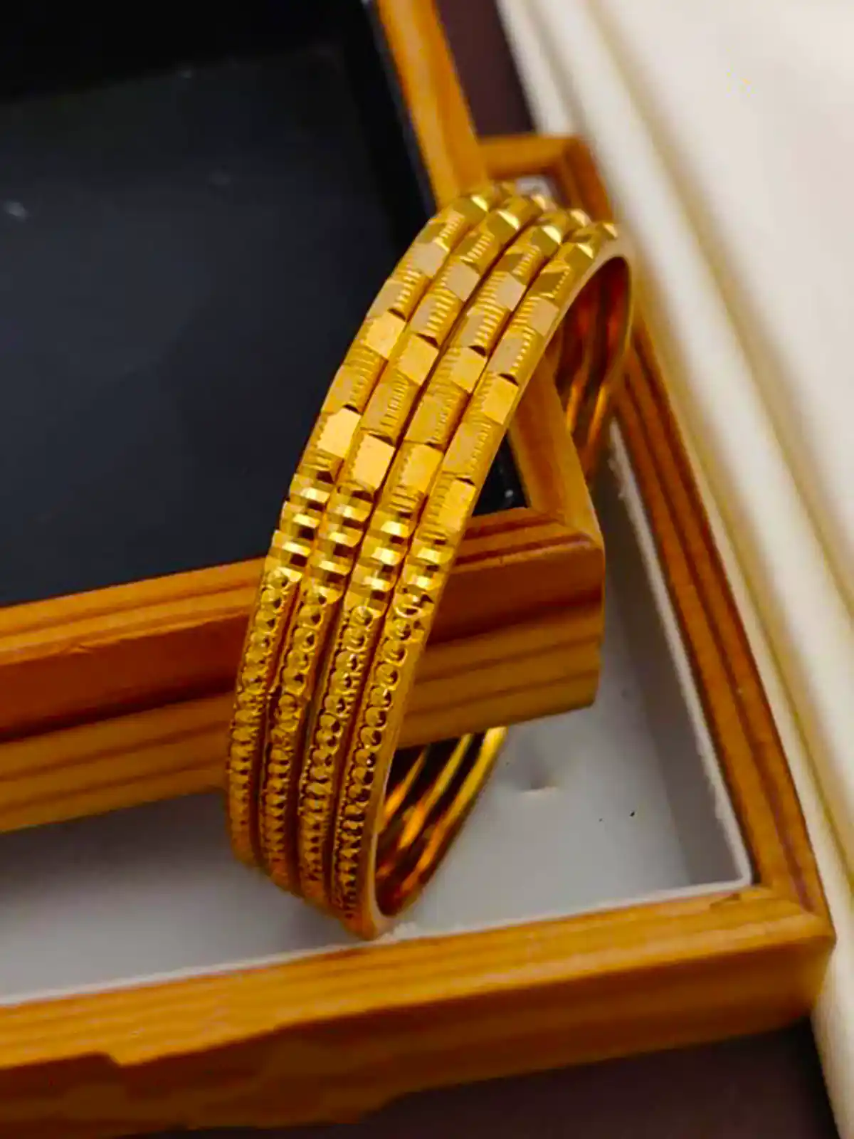 النگو طلا لاکچری