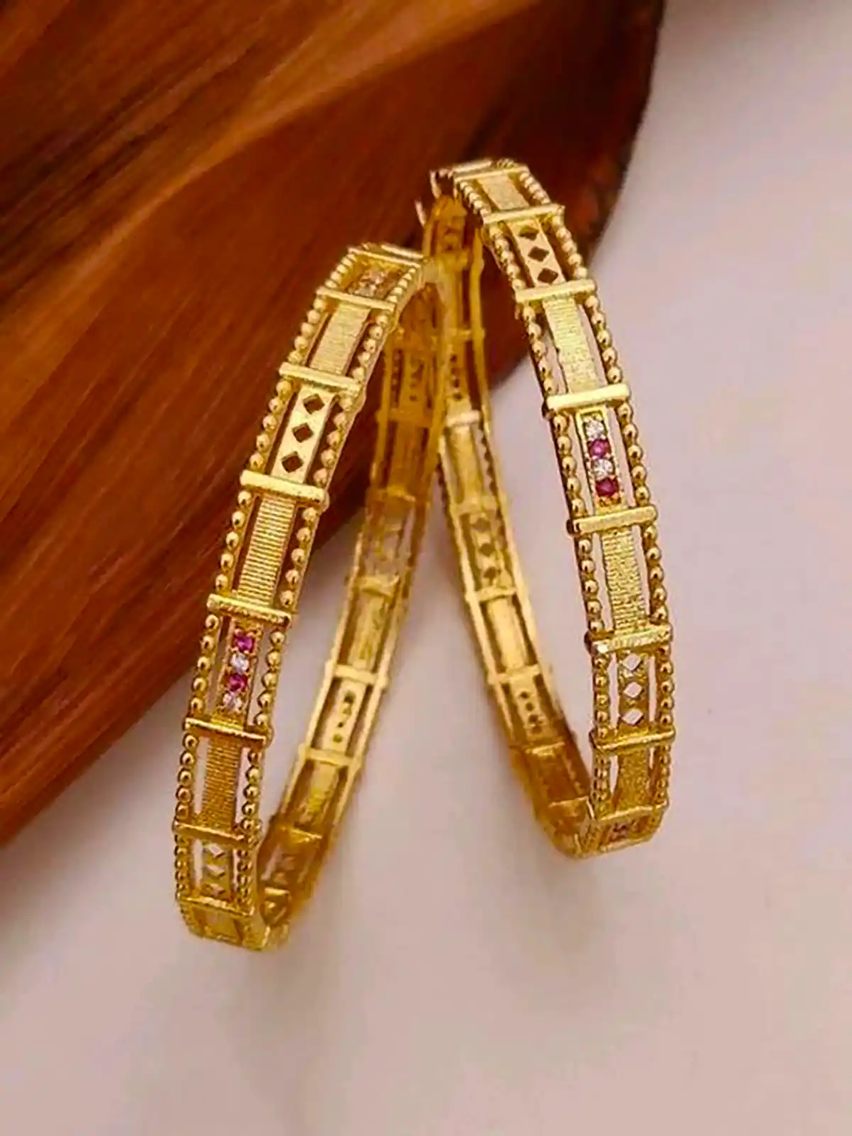 النگو طلا لاکچری