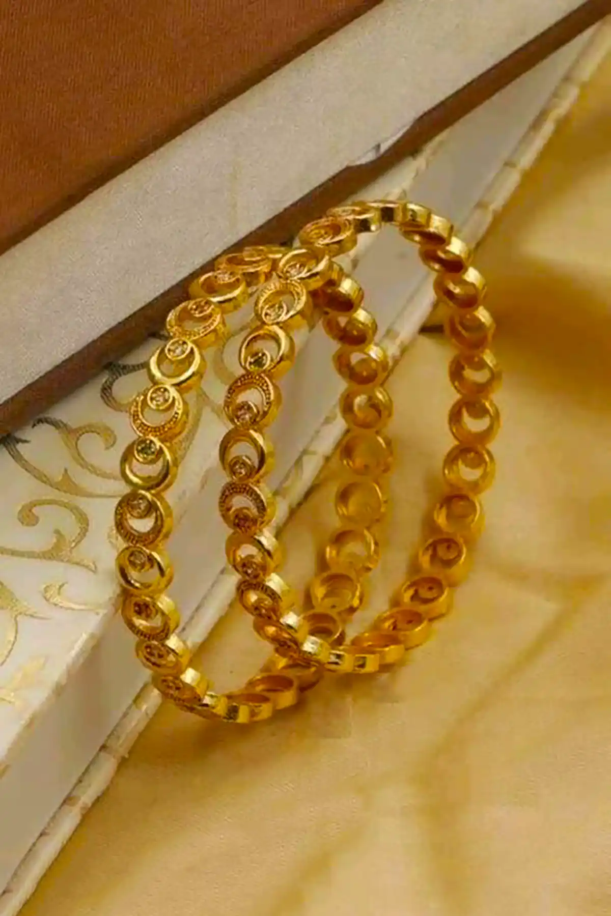 النگو طلا لاکچری