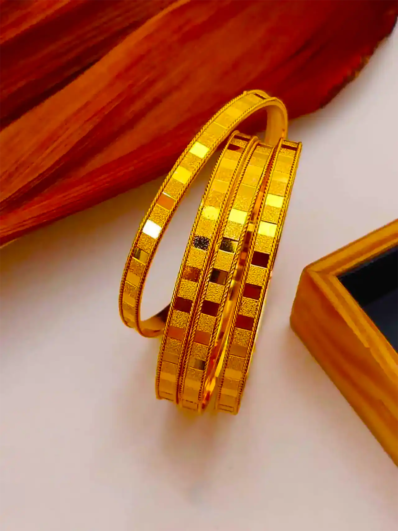 النگو طلا شیک و برازنده