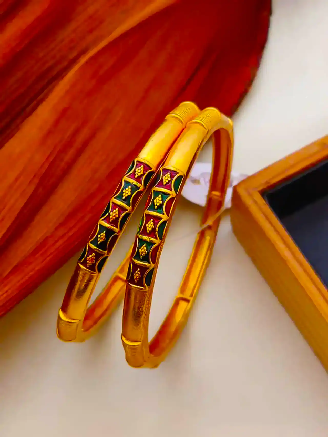 النگو طلا شیک و برازنده