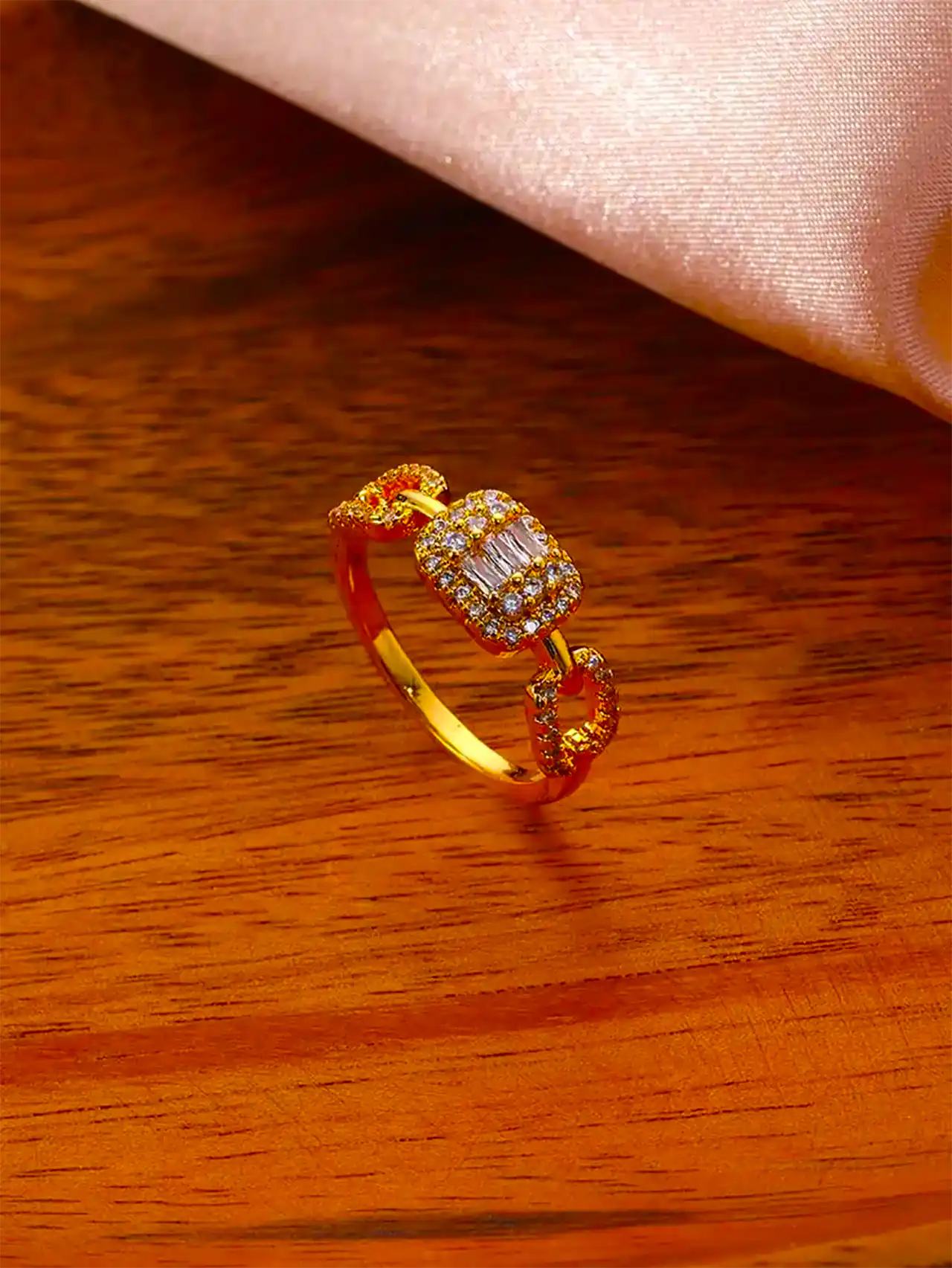 انگشتر طلا مدرن