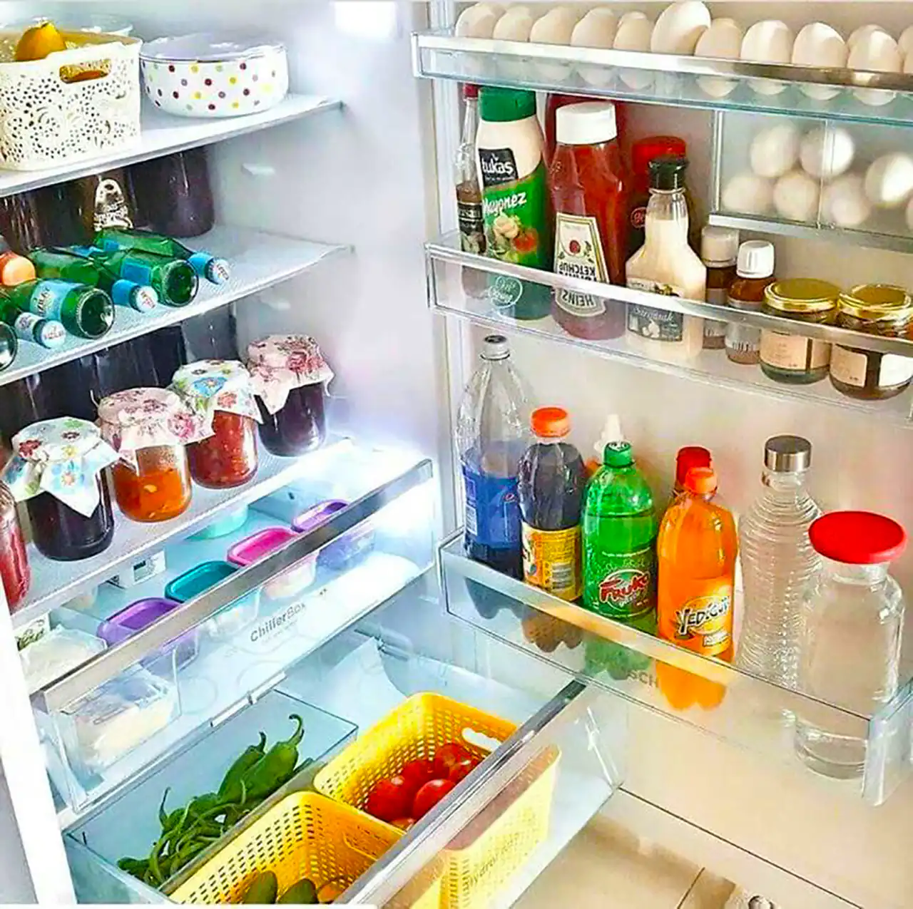چیدمان داخل یخچال