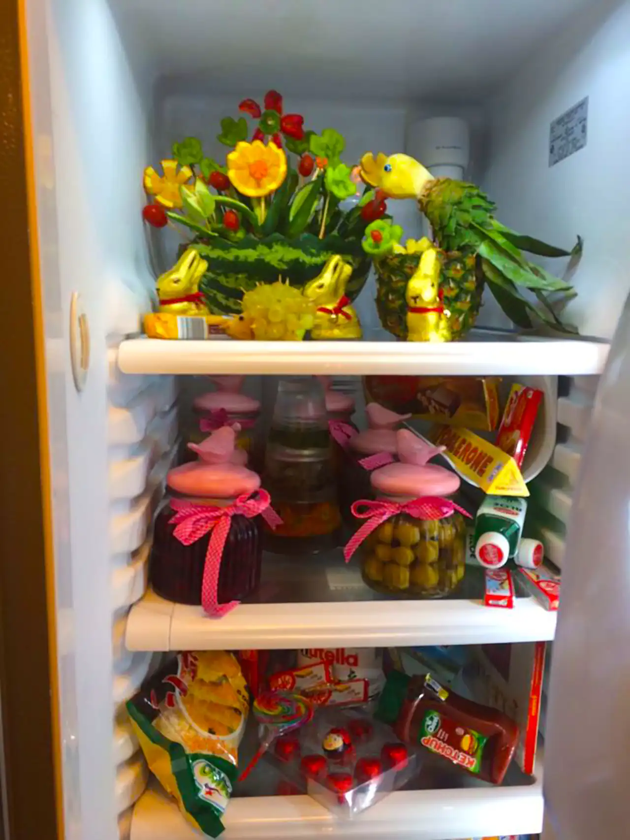 چیدمان داخل یخچال