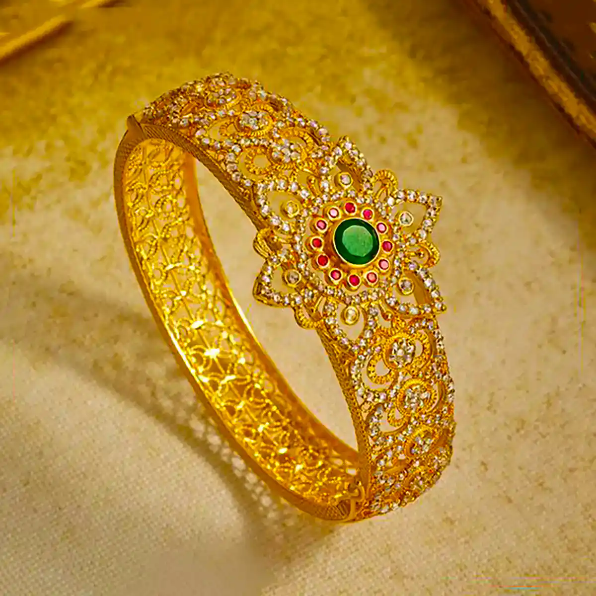 دستبند النگویی طلا