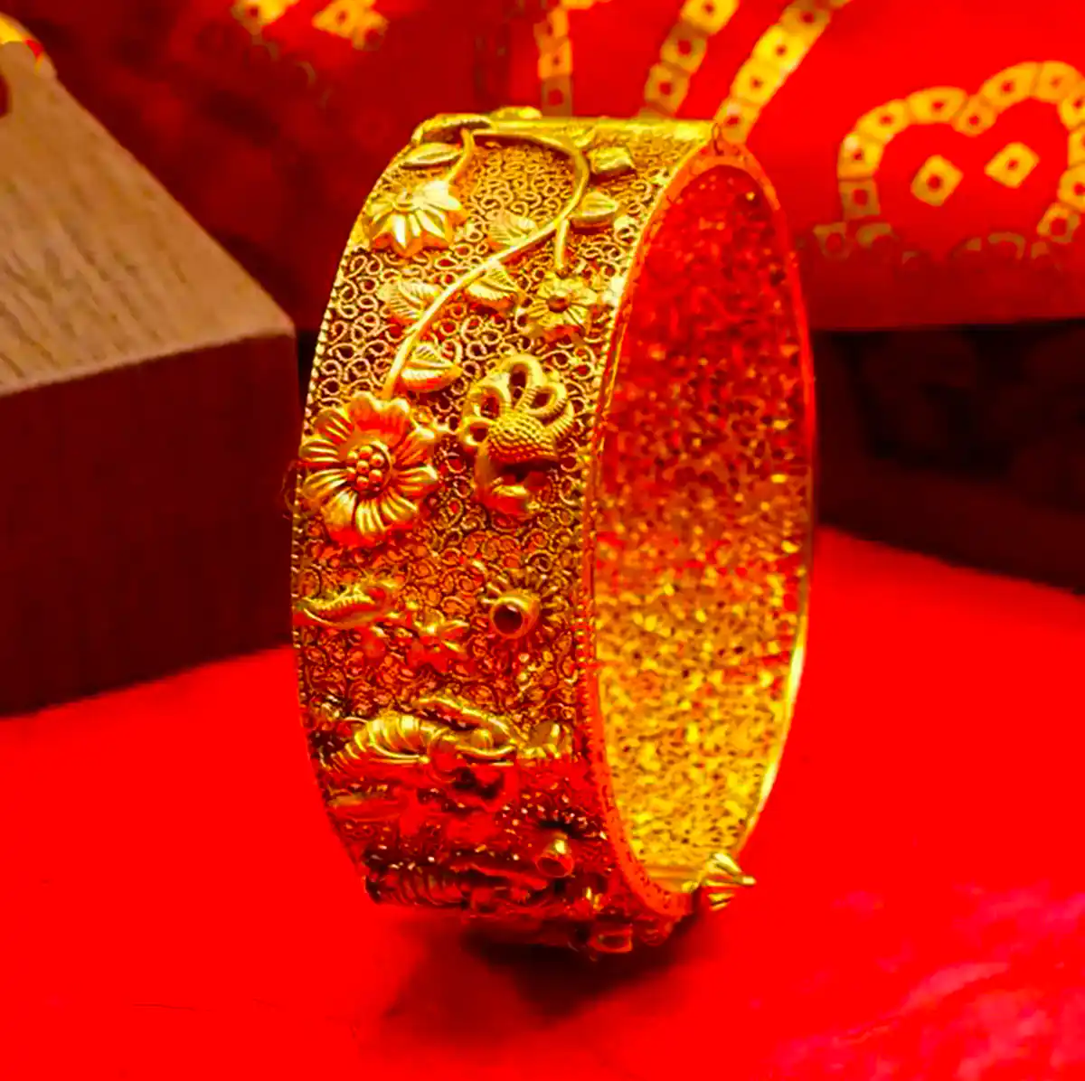 دستبند النگویی طلا