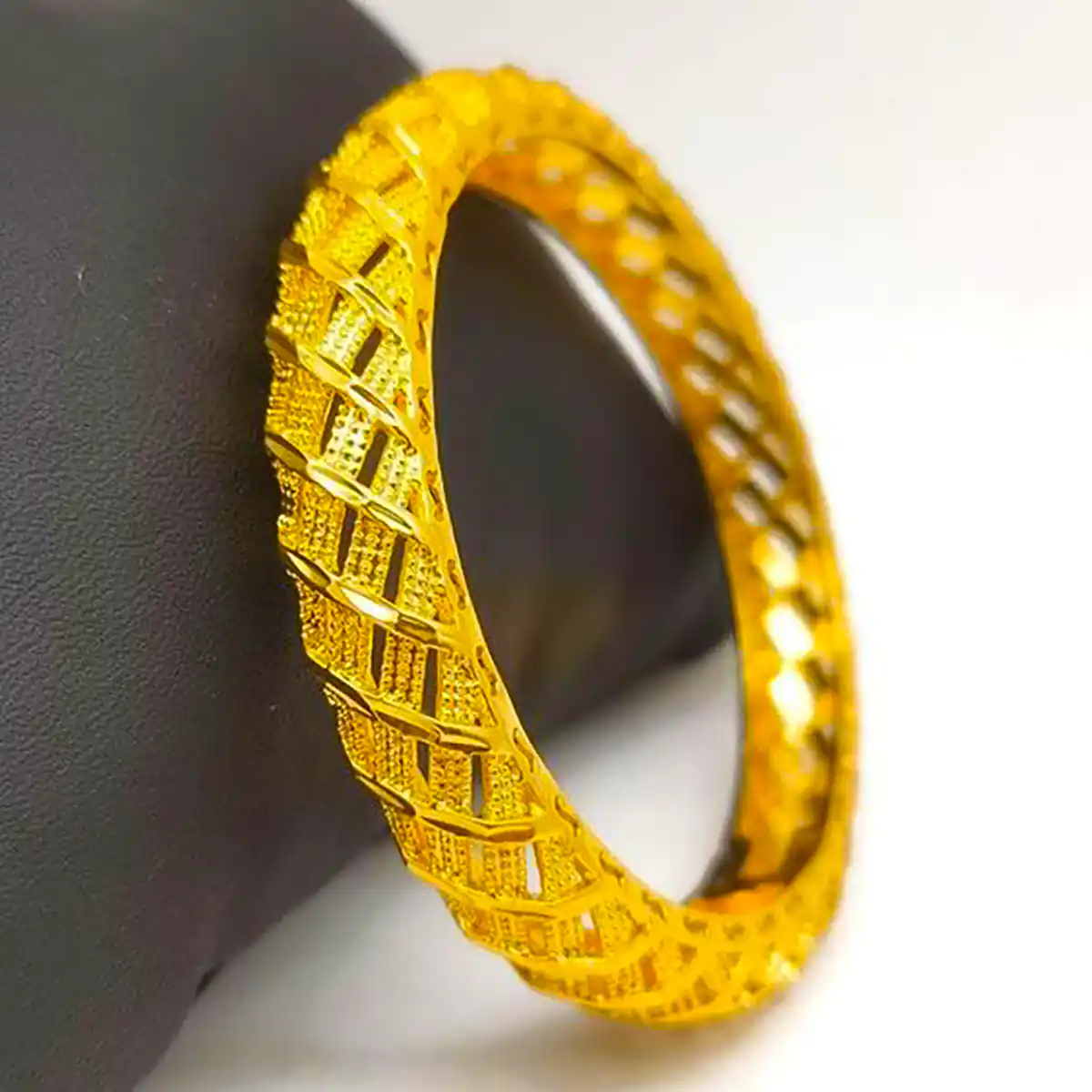 دستبند النگویی طلا