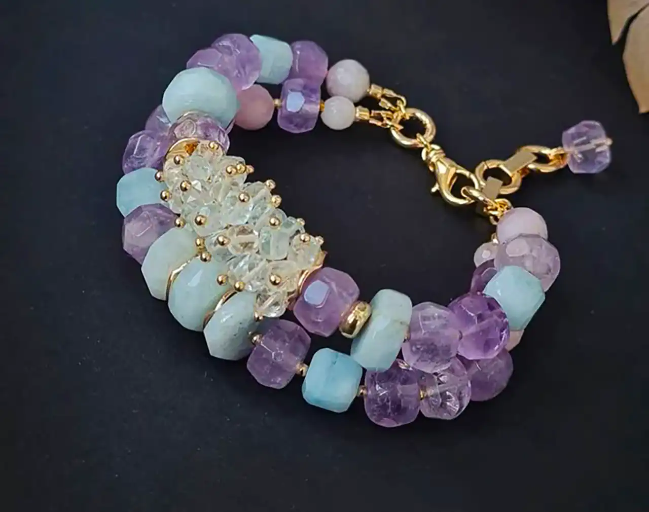 دستبند سنگی دخترانه