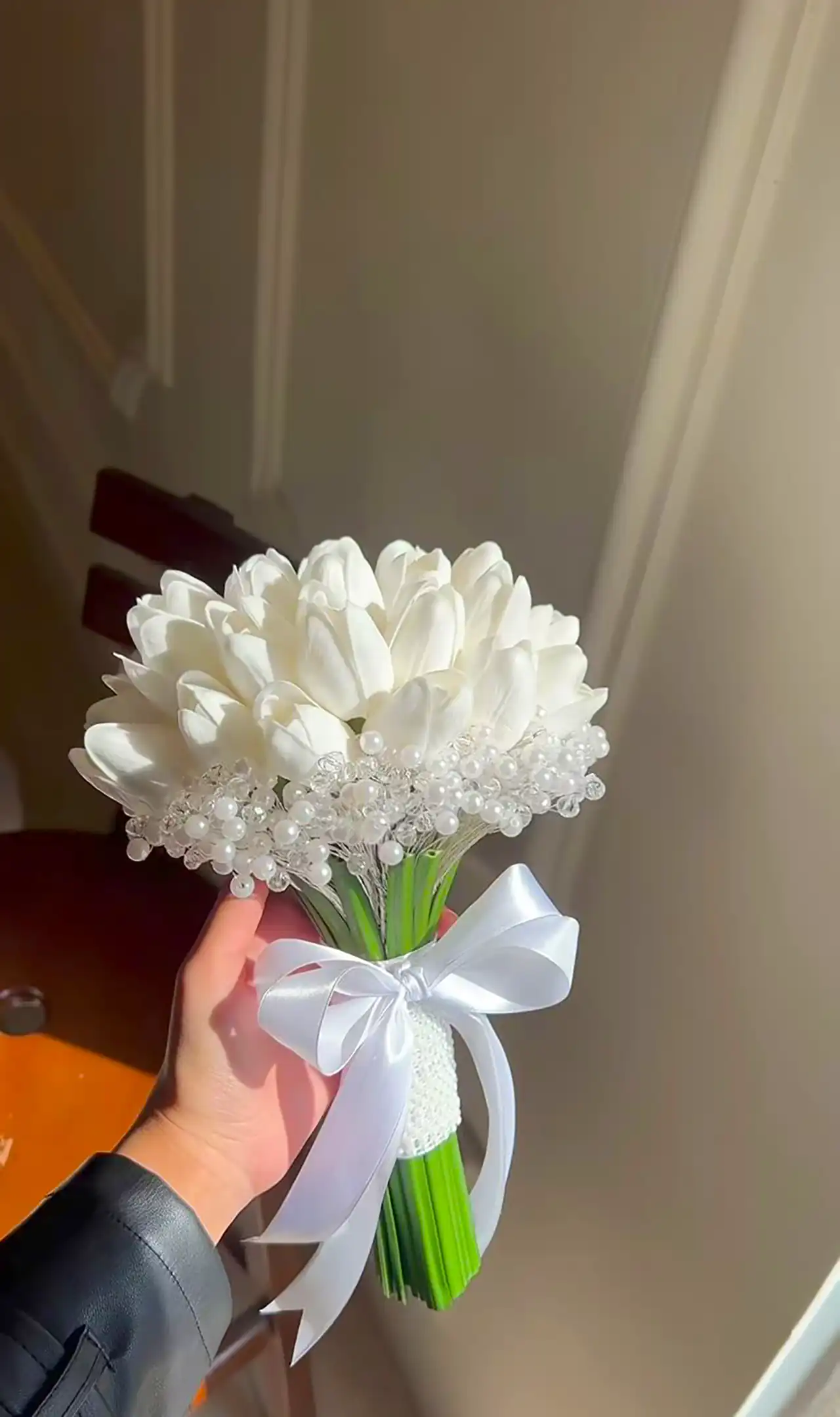 دسته گل سفید عروس