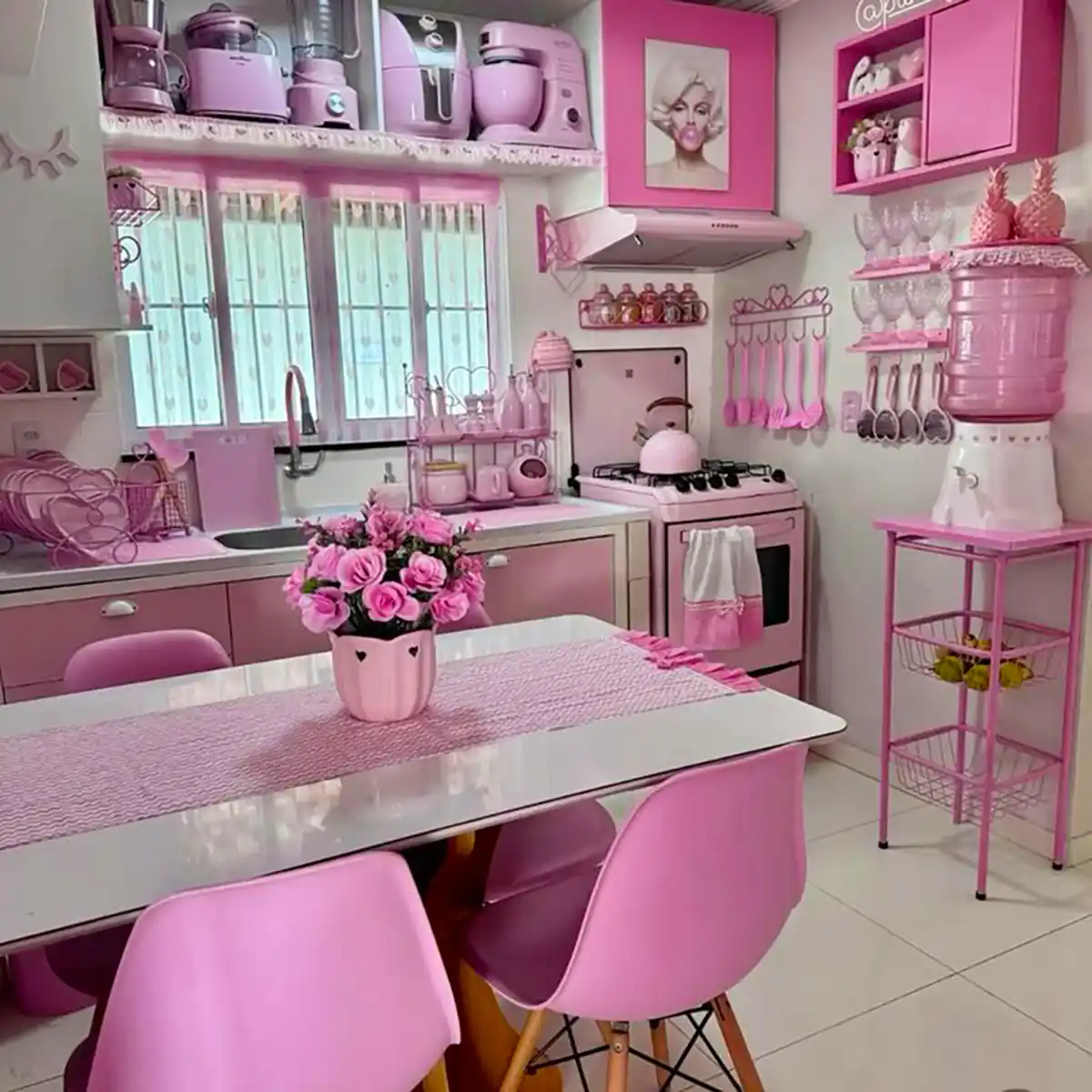 دکور صورتی آشپزخانه
