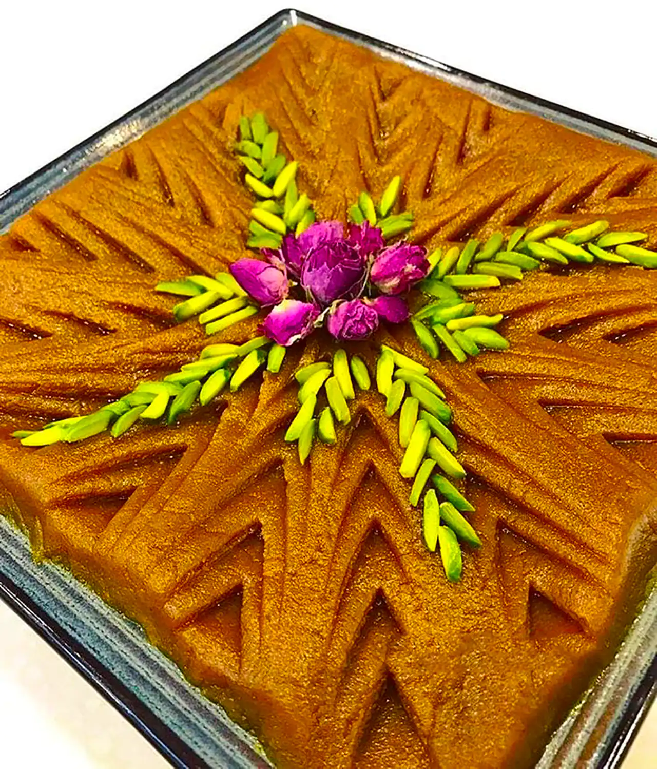 دیزاین حلوا زعفرانی