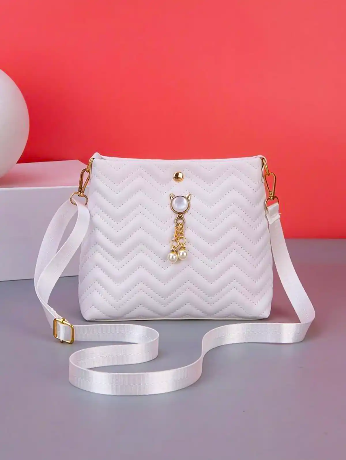 کیف سفید مجلسی