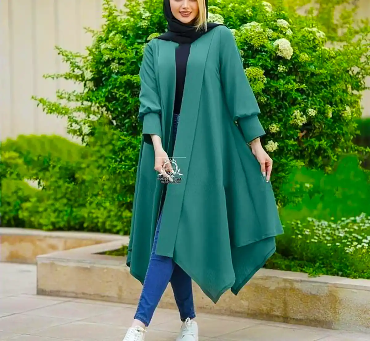 مانتو شیک یونیک