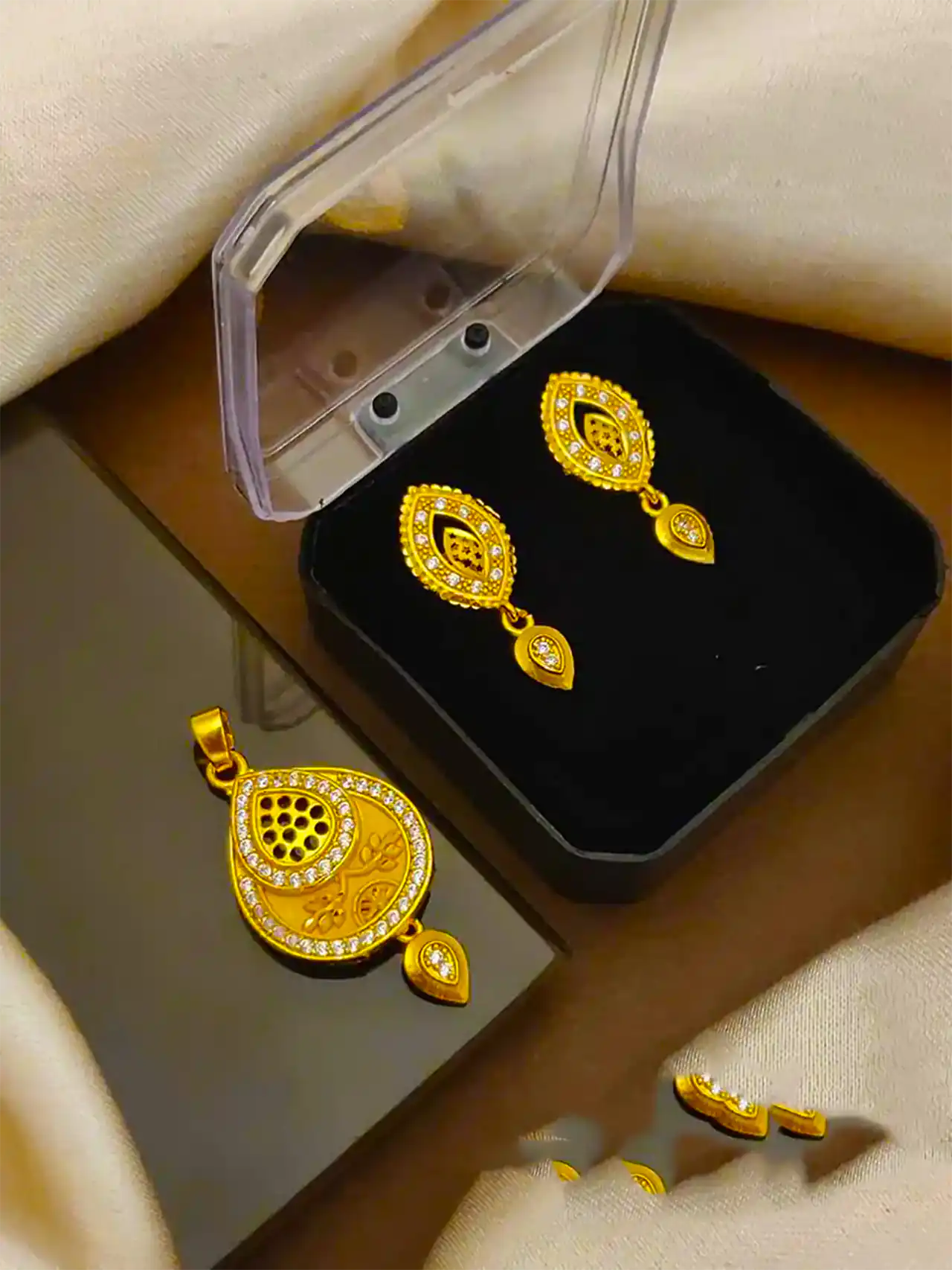 نیم ست طلا اقتصادی شیک