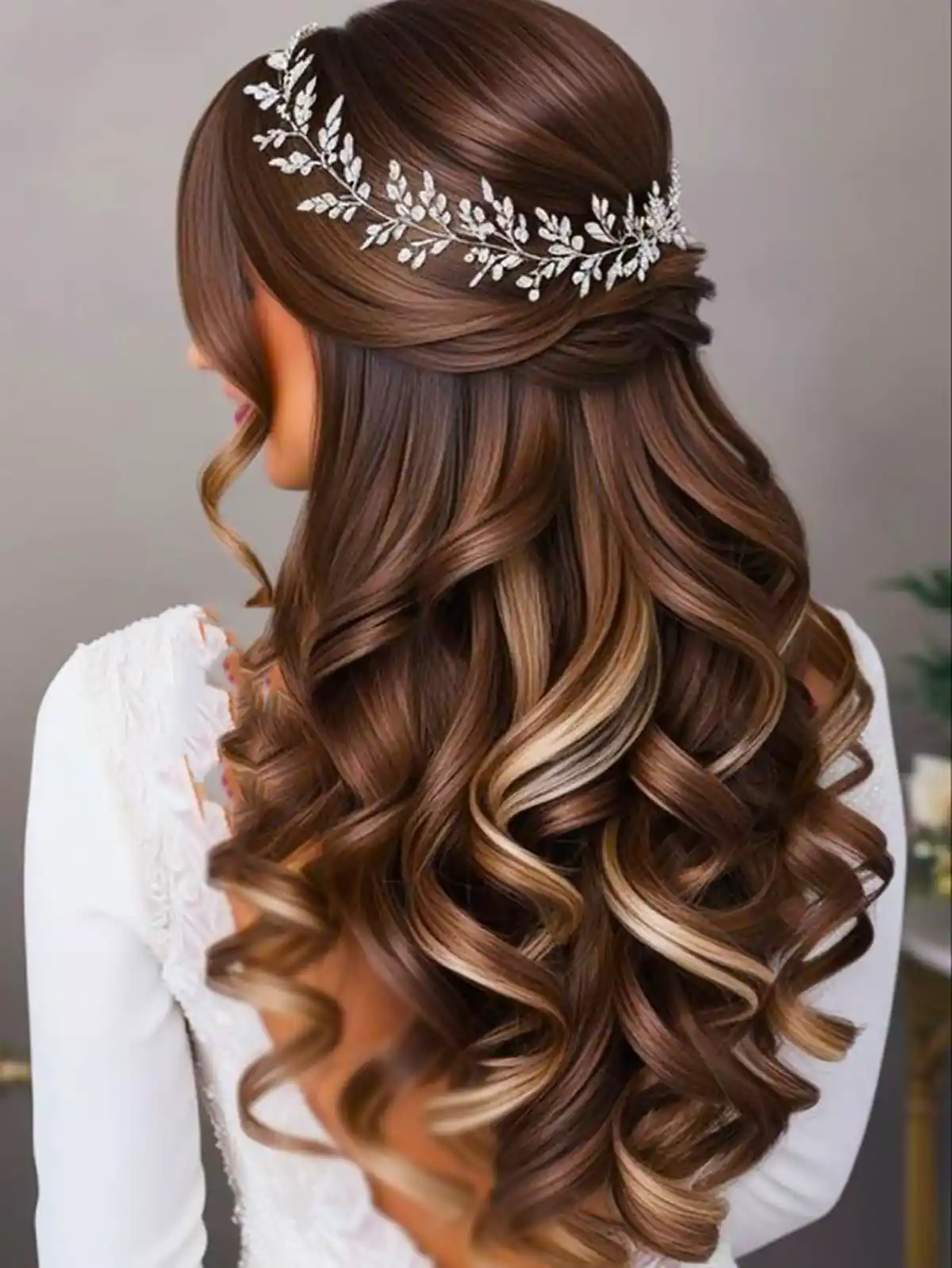 شینیون مو بلند