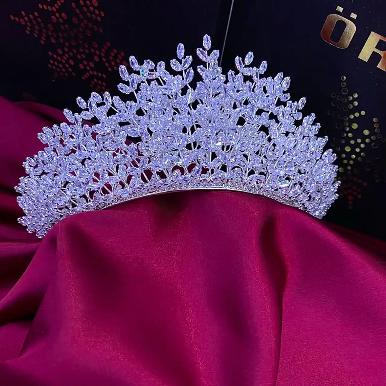 تاج لوکس عروس