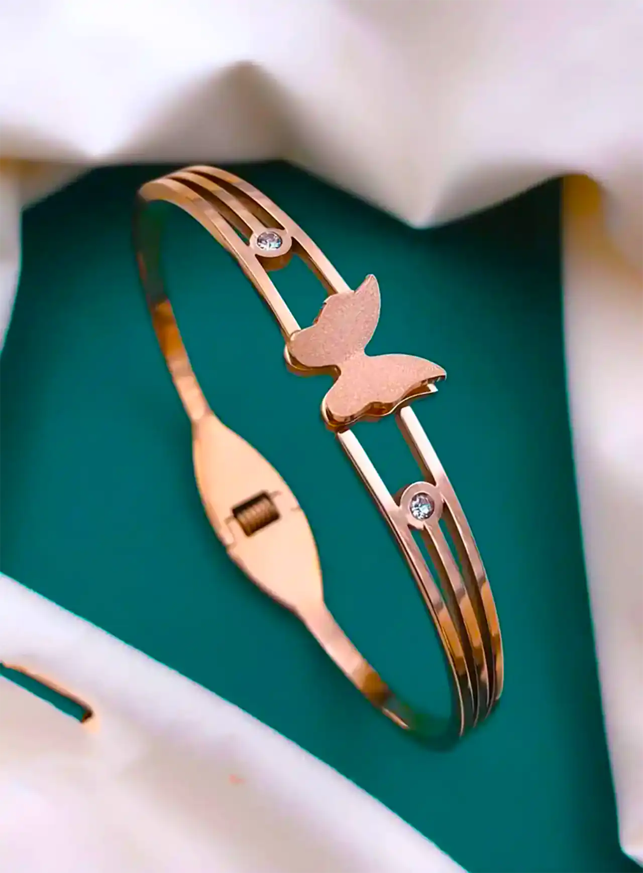 بنگل پروانه ای شیک