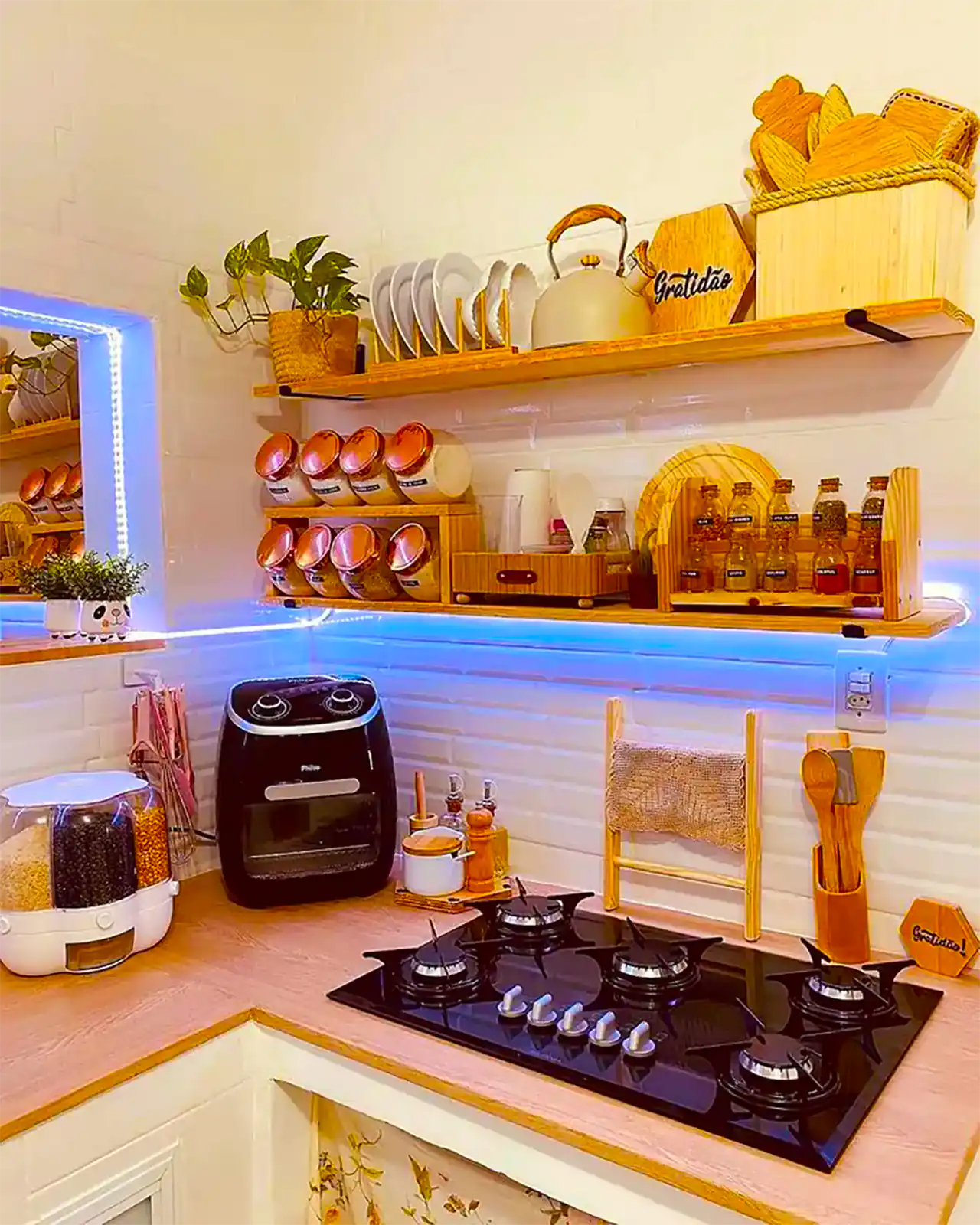 چیدمان کنار گاز مدرن