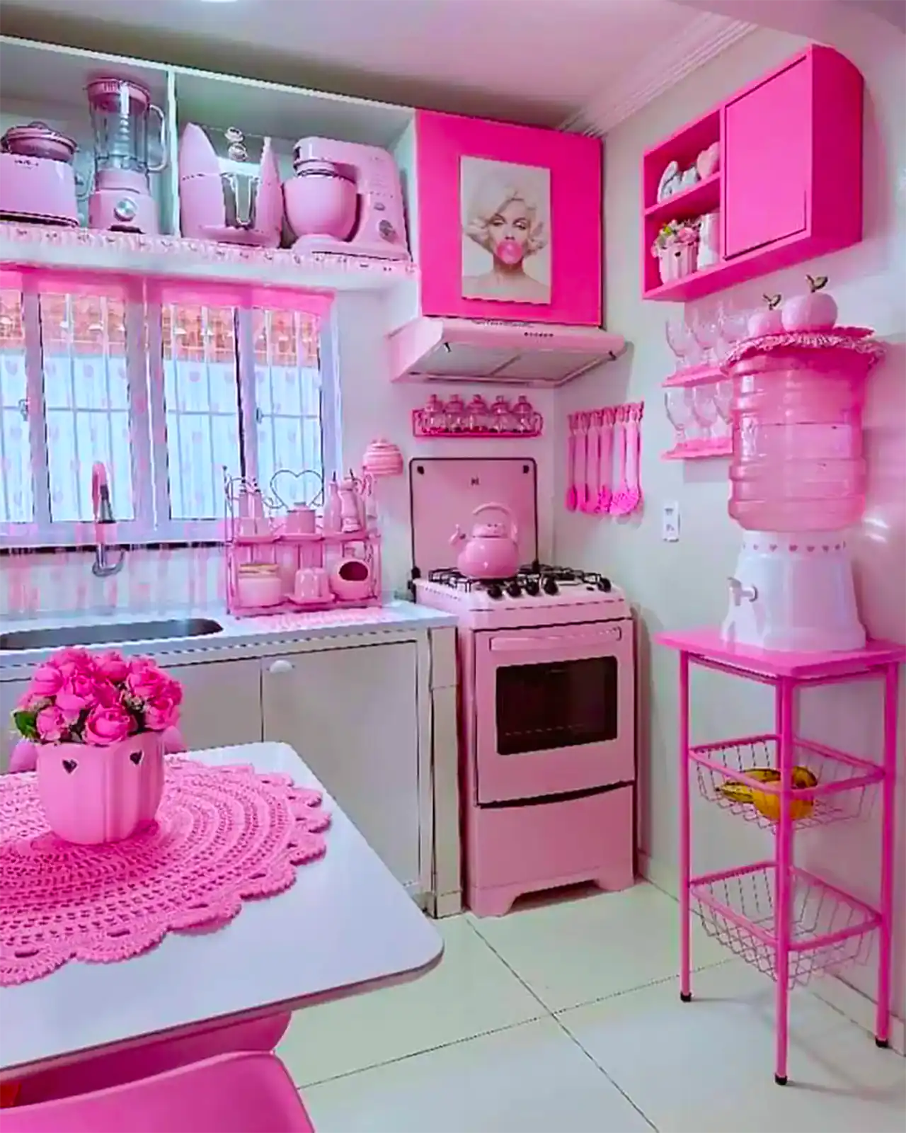 دکور آشپزخانه صورتی