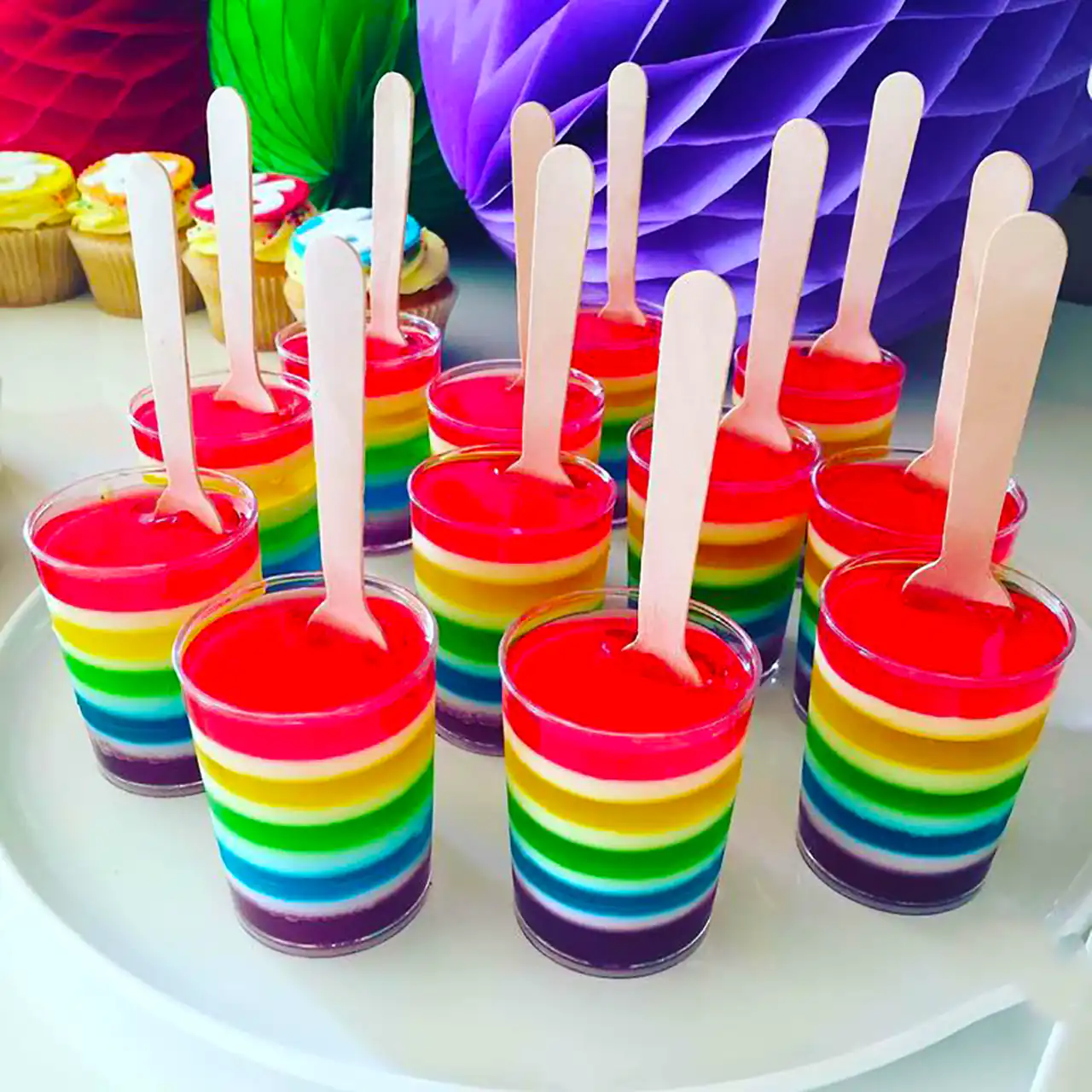 دسر لیوانی برای تولد