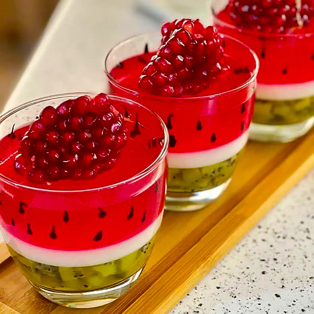 دسر لیوانی برای تولد