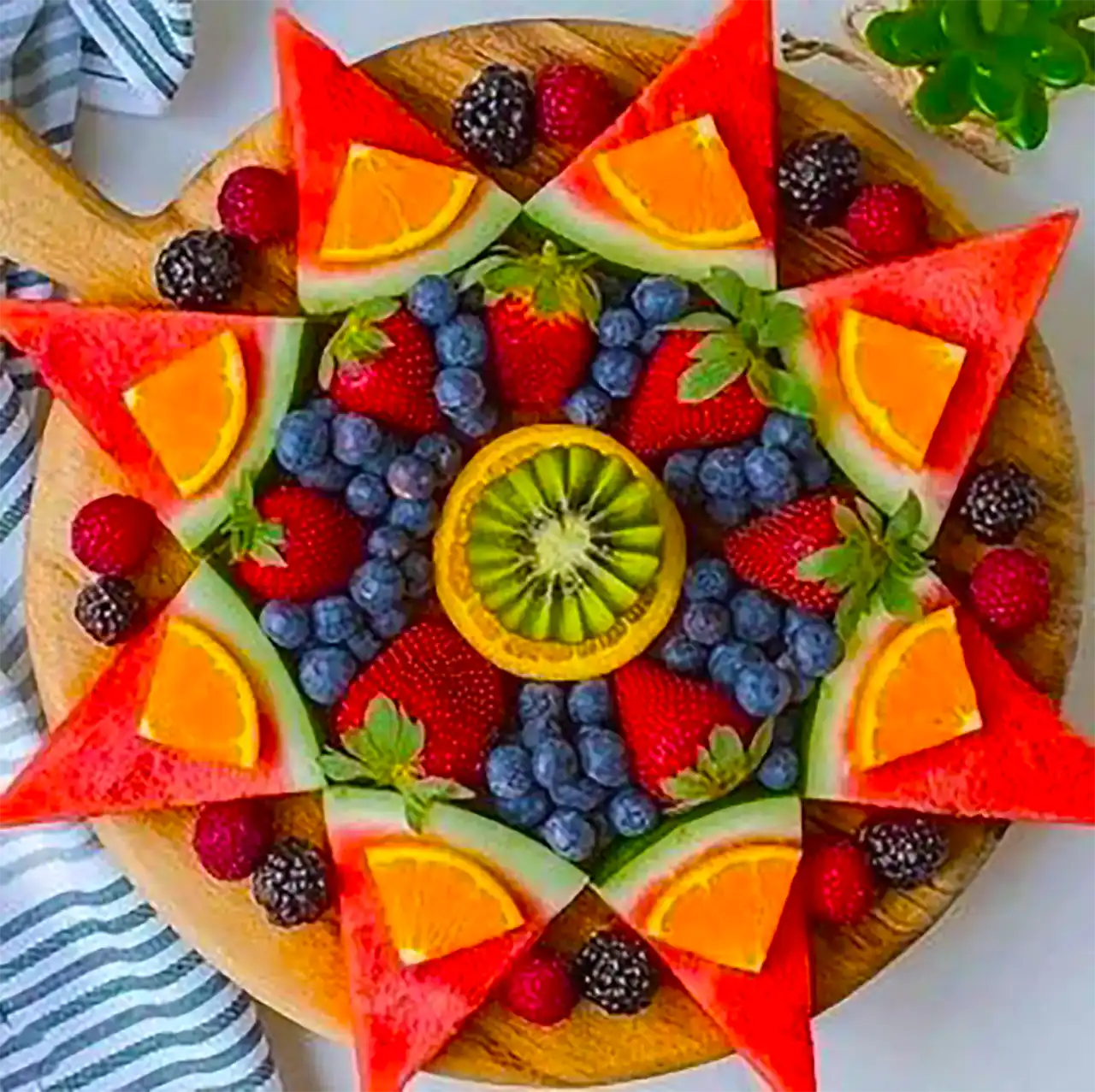 دیزاین بشقاب میوه