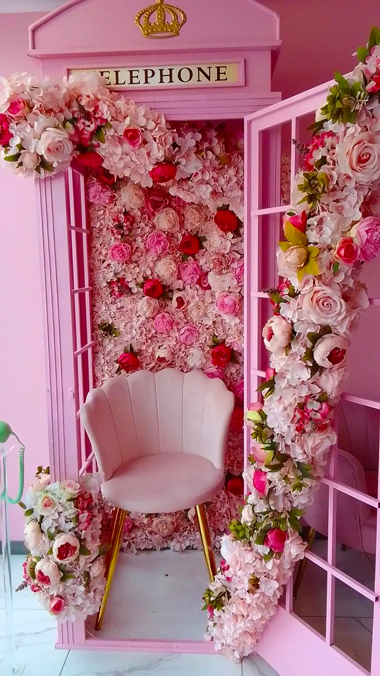 گل آرایی صورتی