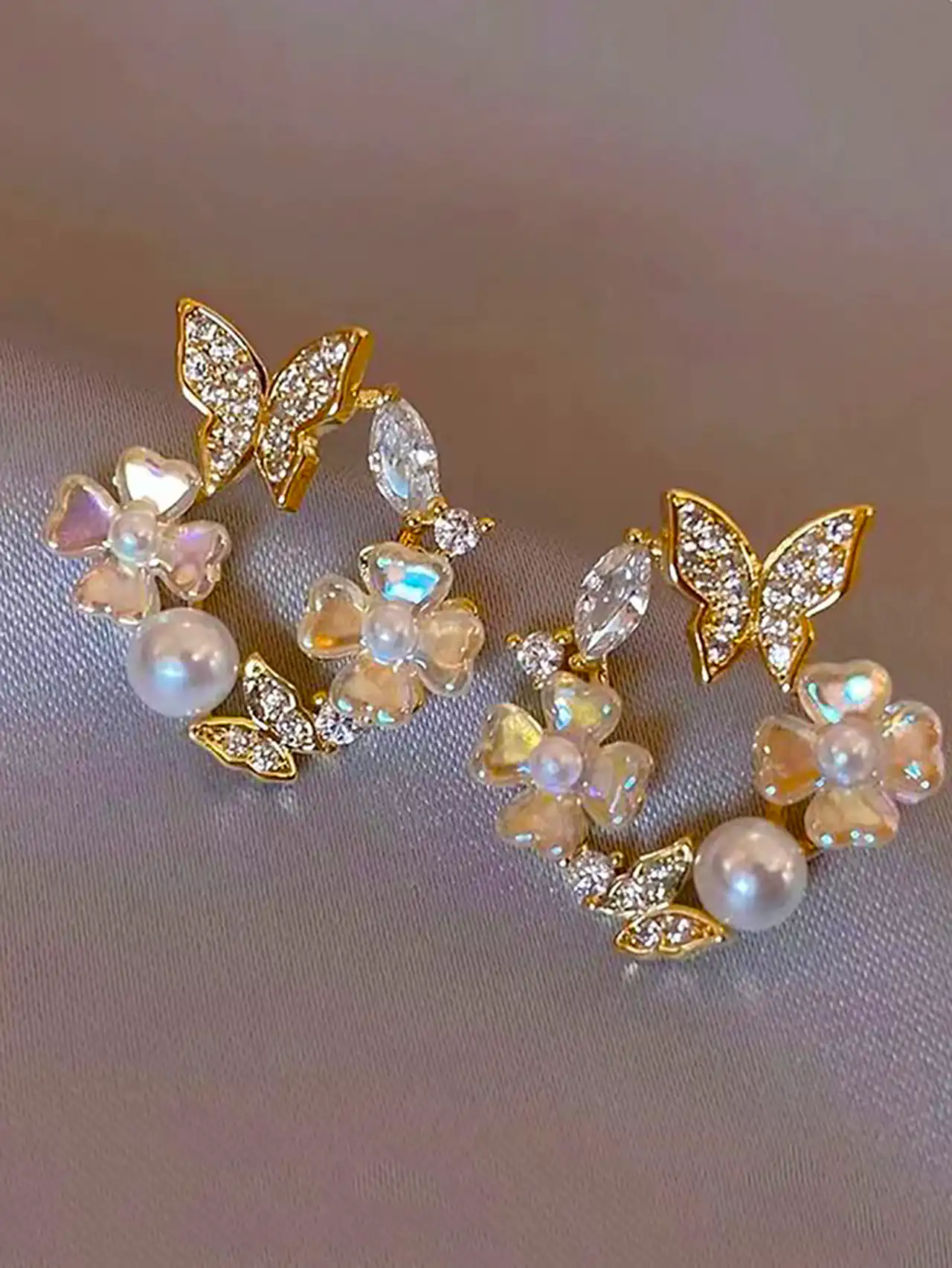 گوشواره فانتزی مینیمال