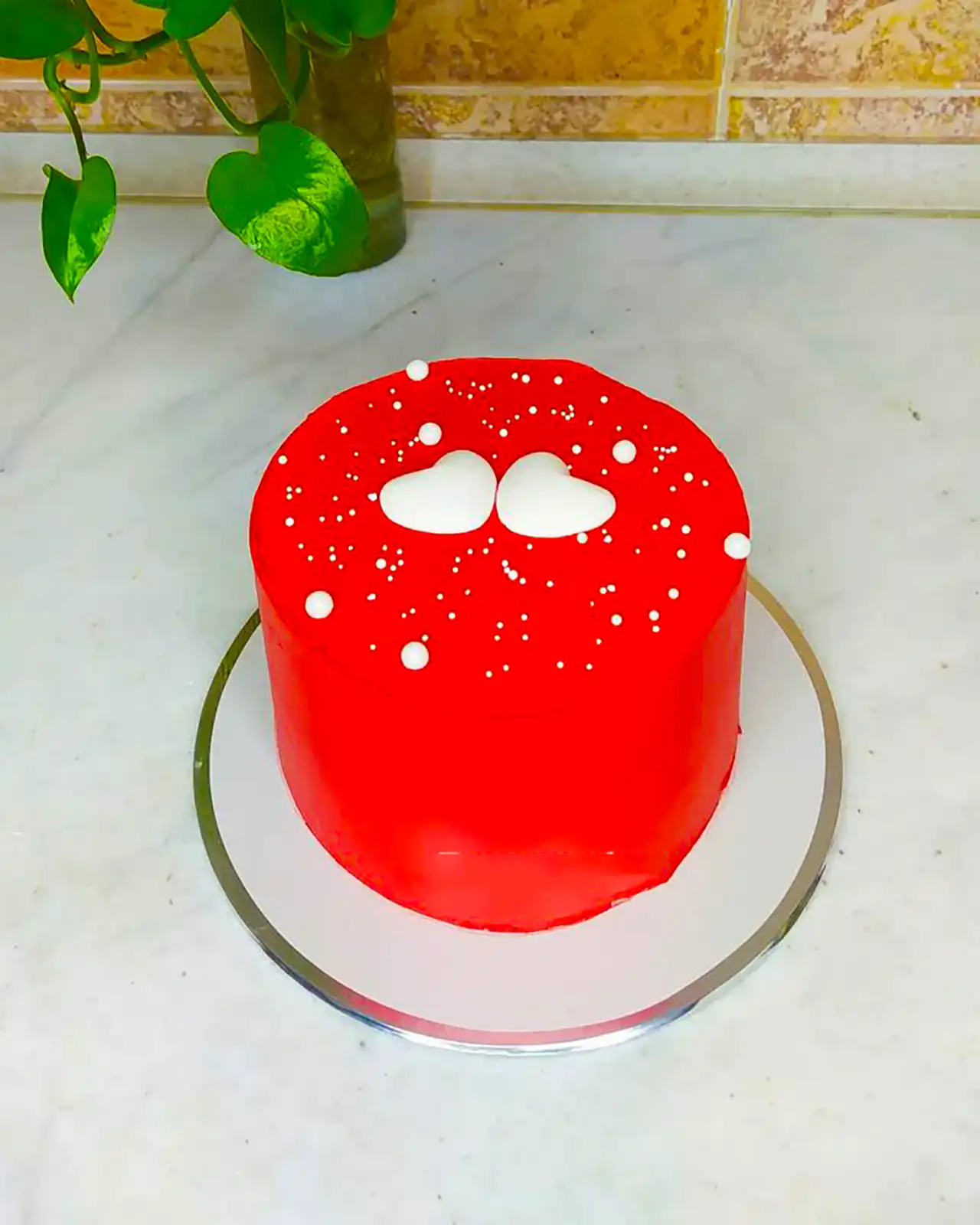 کیک با تم قرمز