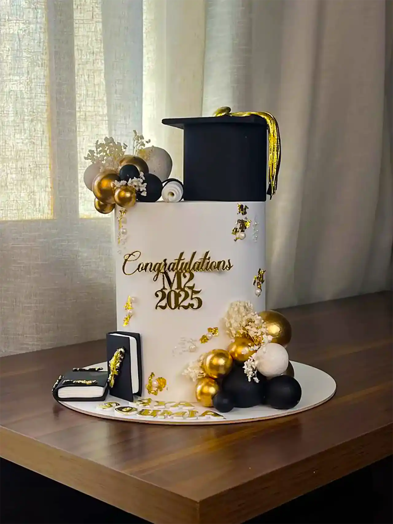 کیک فارغ التحصیلی