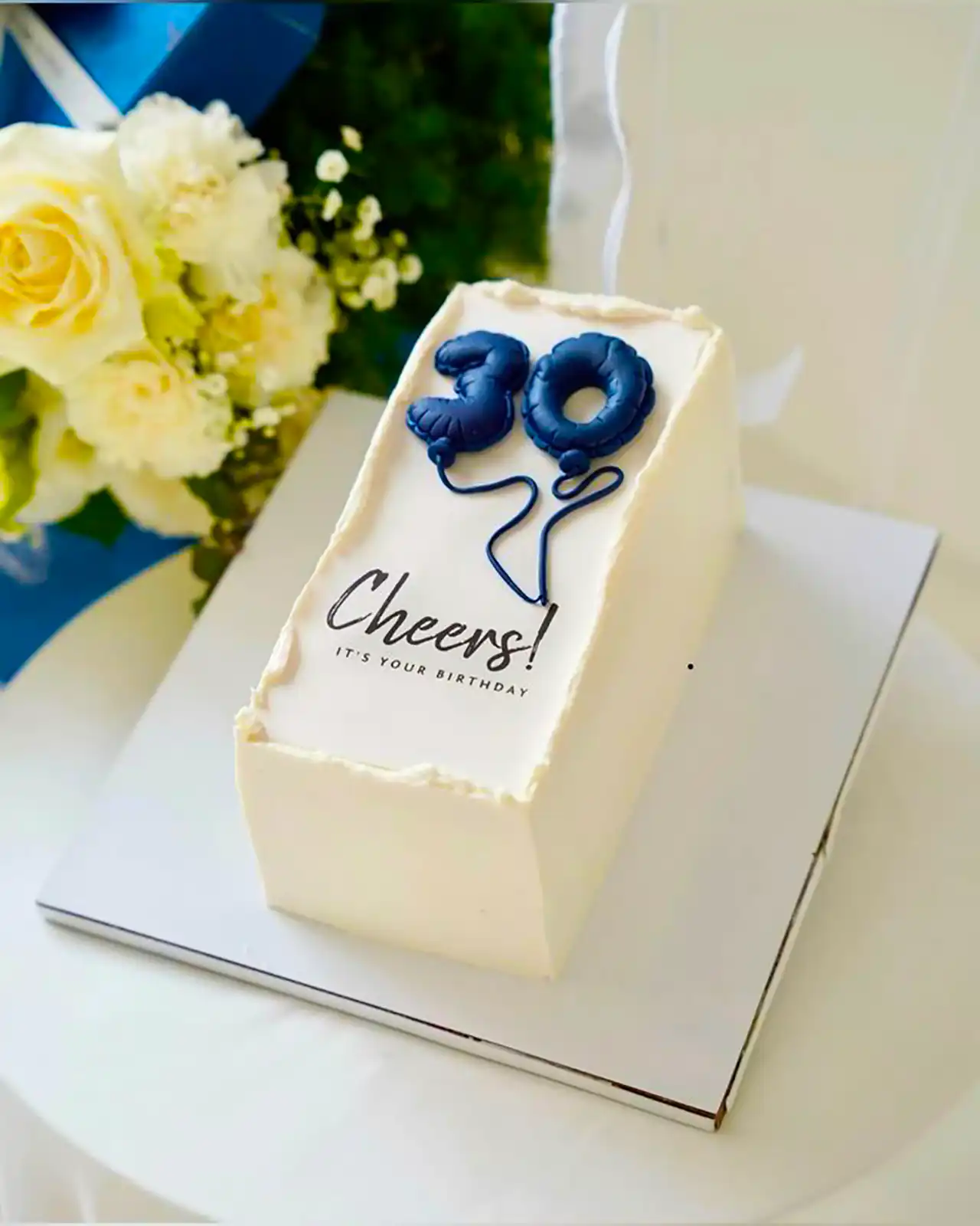 کیک مستطیلی جشن