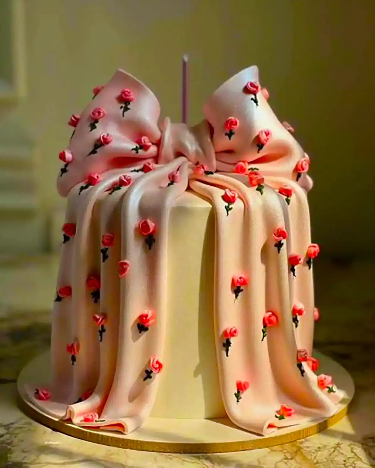 کیک پاپیونی شیک