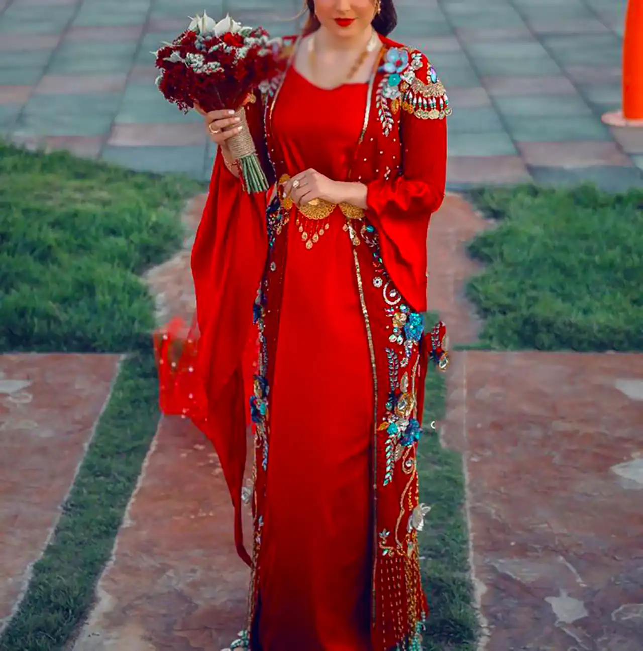 لباس محلی کردی زنانه