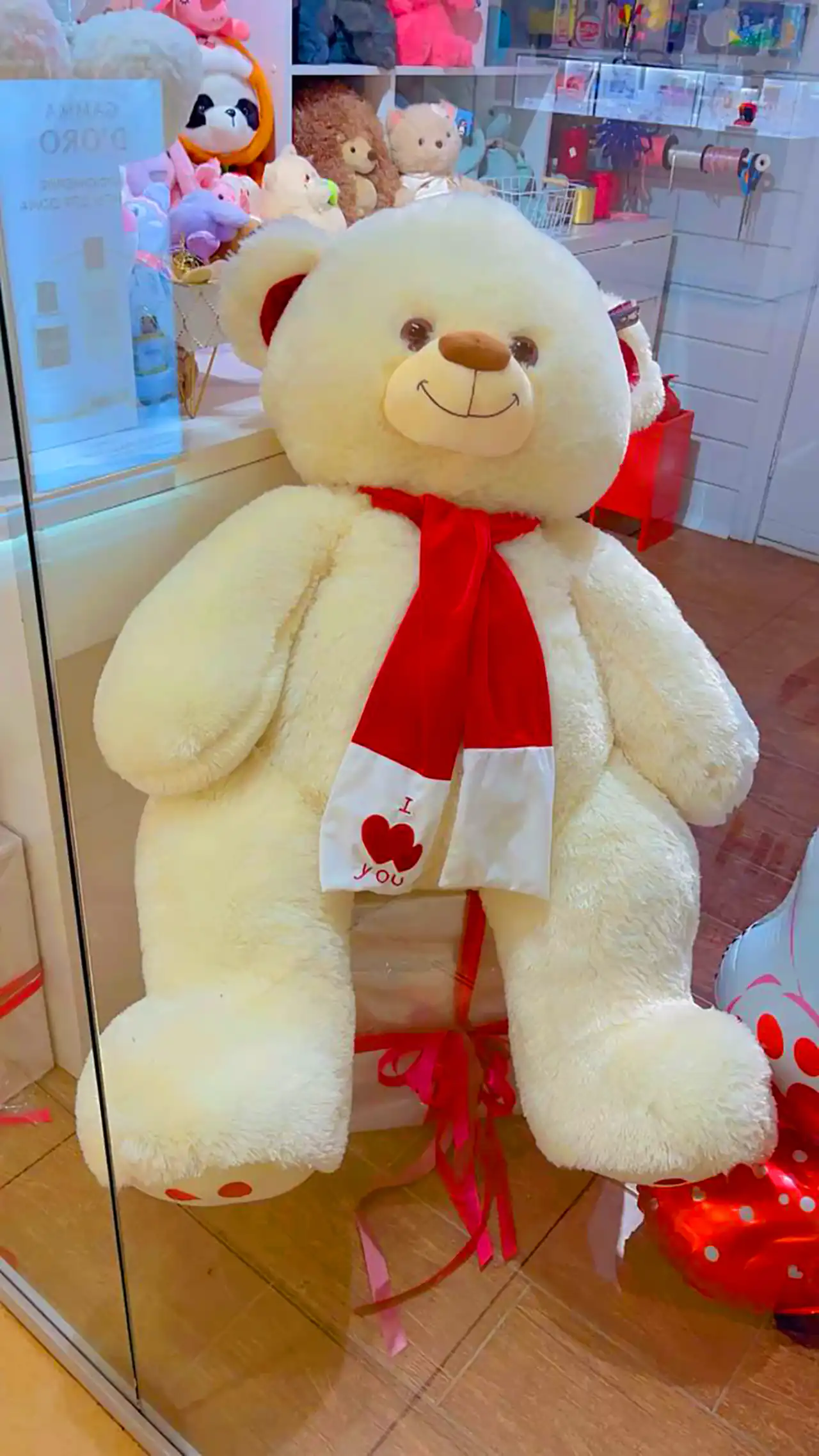 عروسک خرس بزرگ