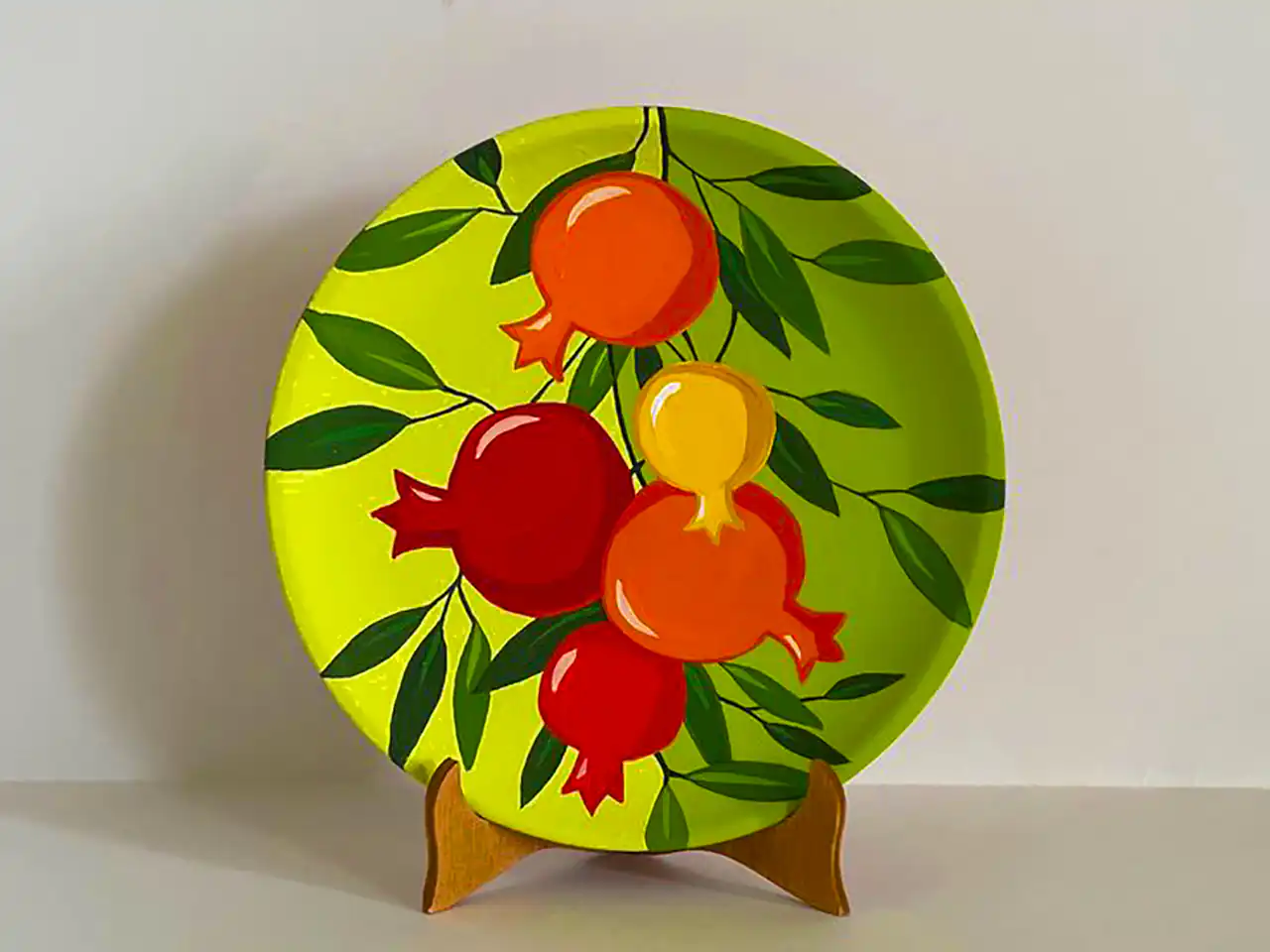 بشقاب دکوری برای شب یلدا