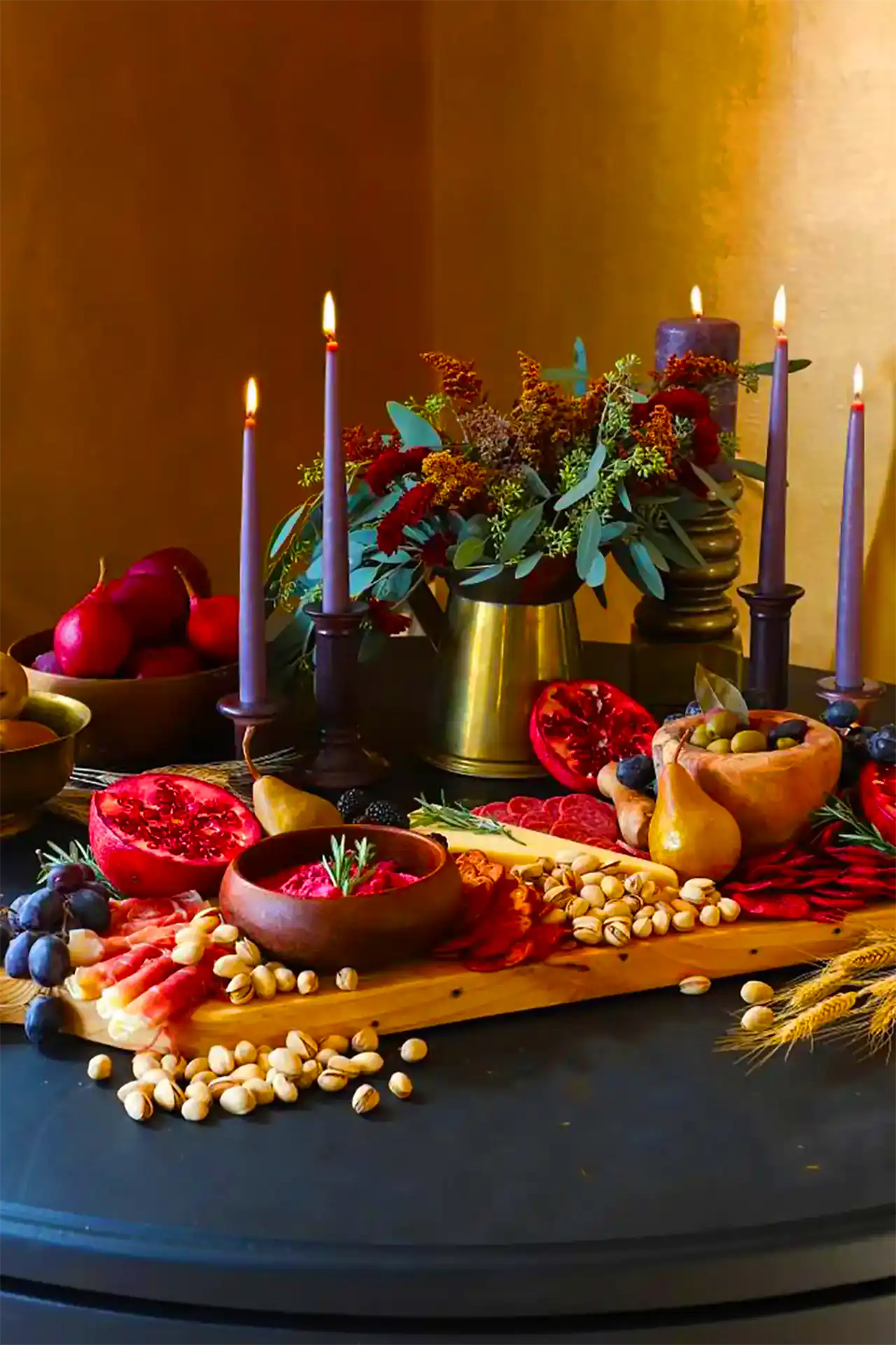 چیدمان میز برای شب چله