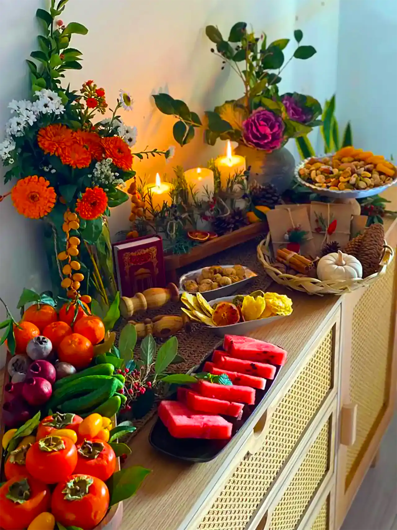 چیدمان میز برای شب چله