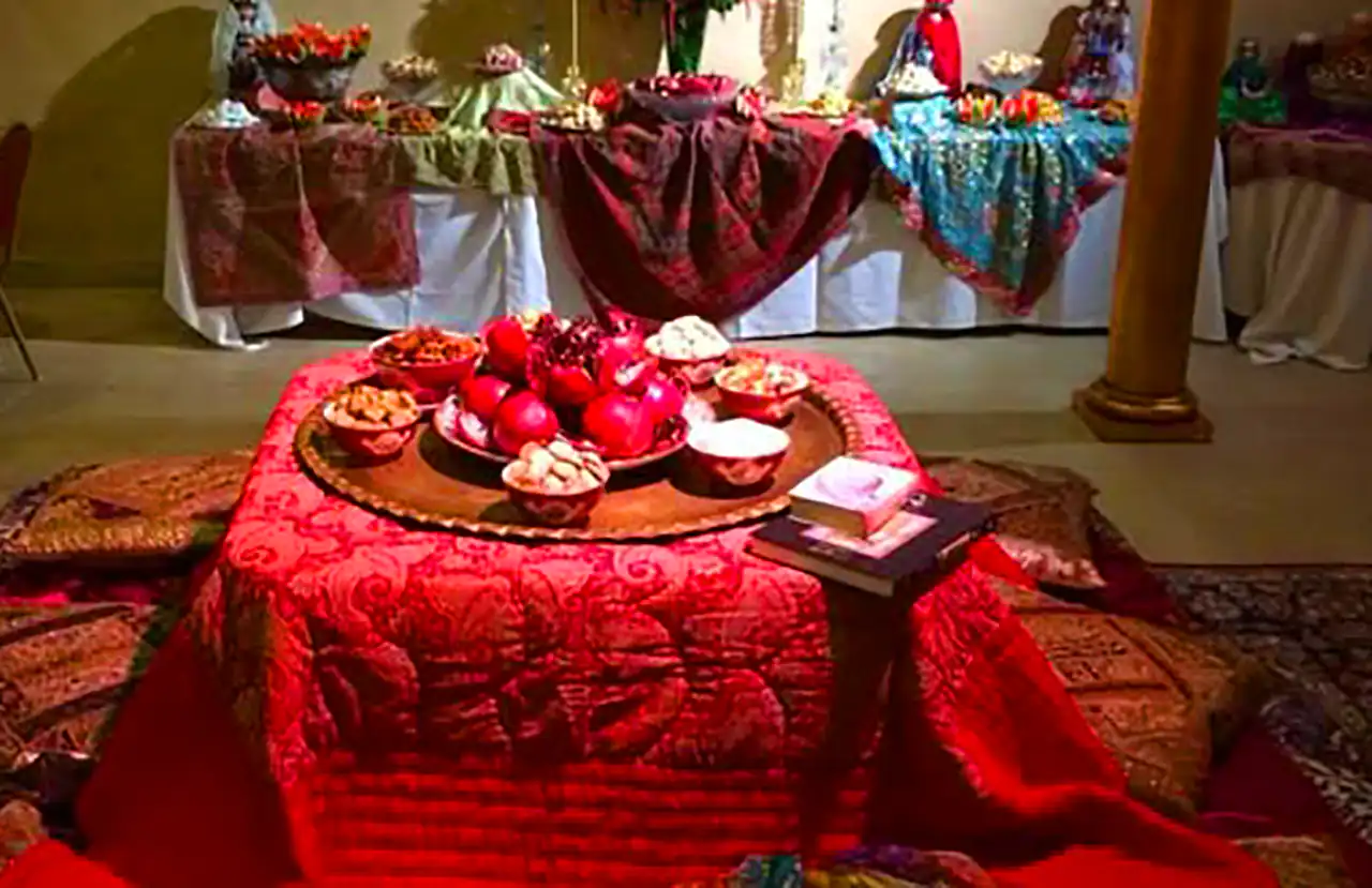 چیدمان میز شب یلدا