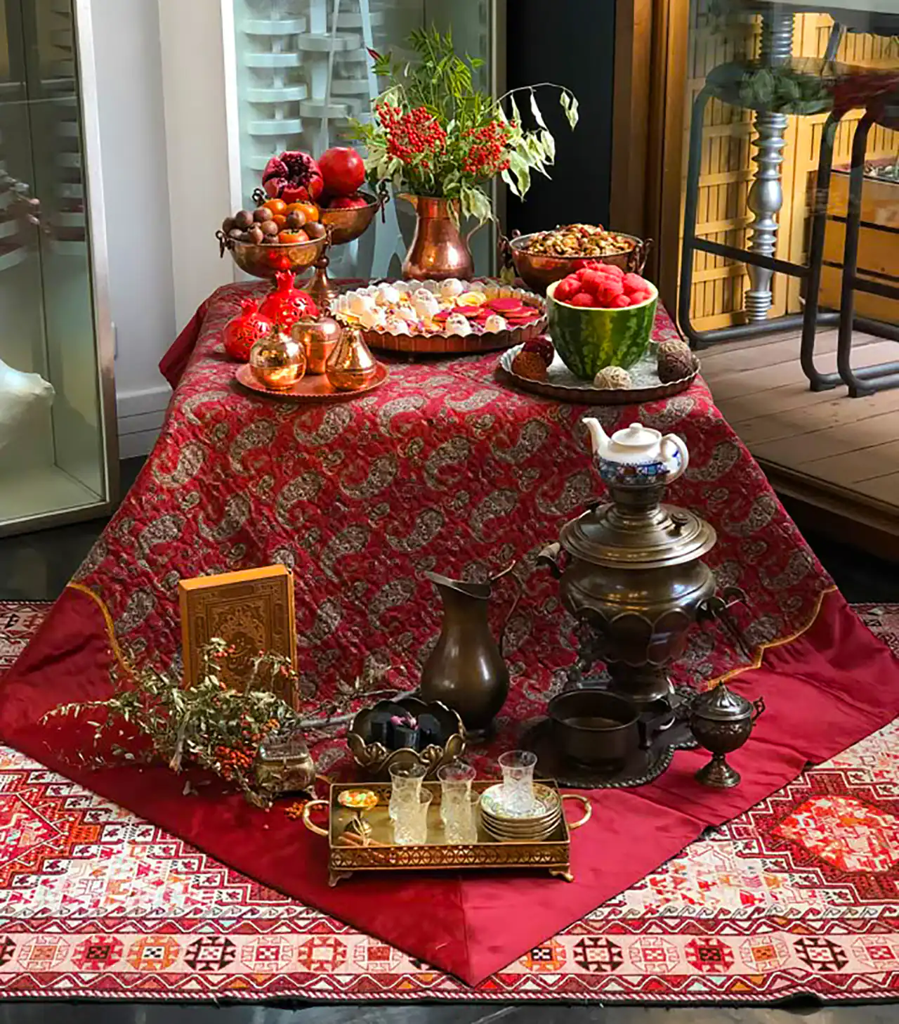 چیدمان میز شب یلدا