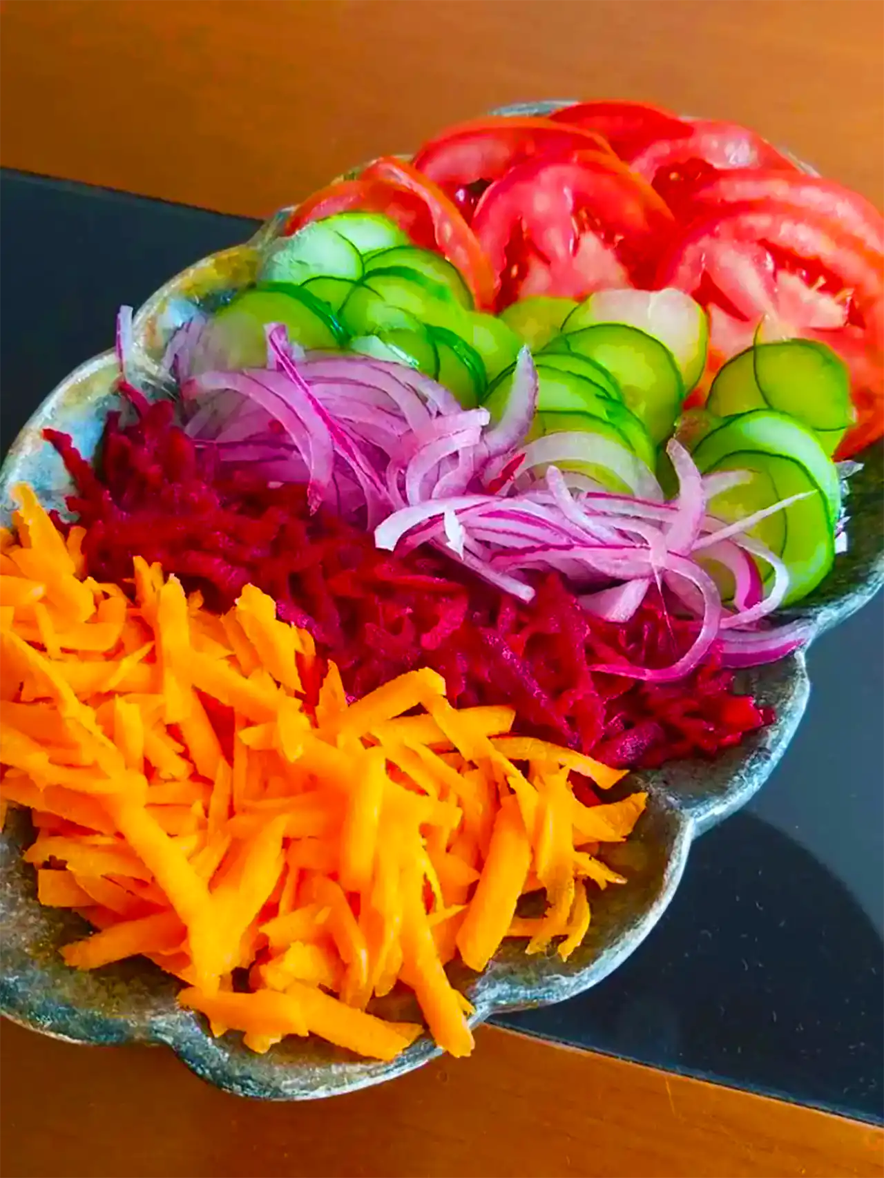 دیزاین سالاد مجلسی