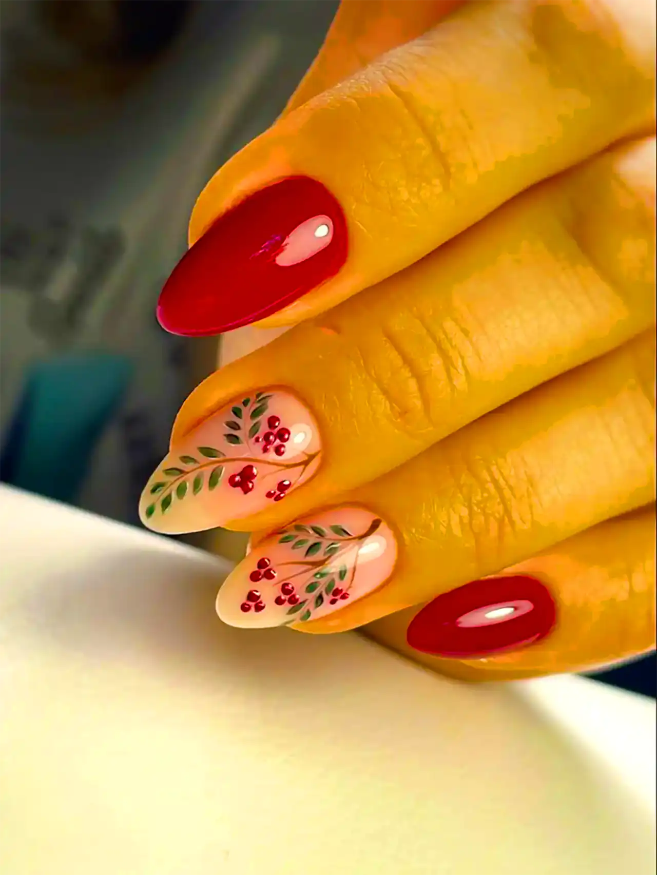 کاشت ناخن با تم یلدا