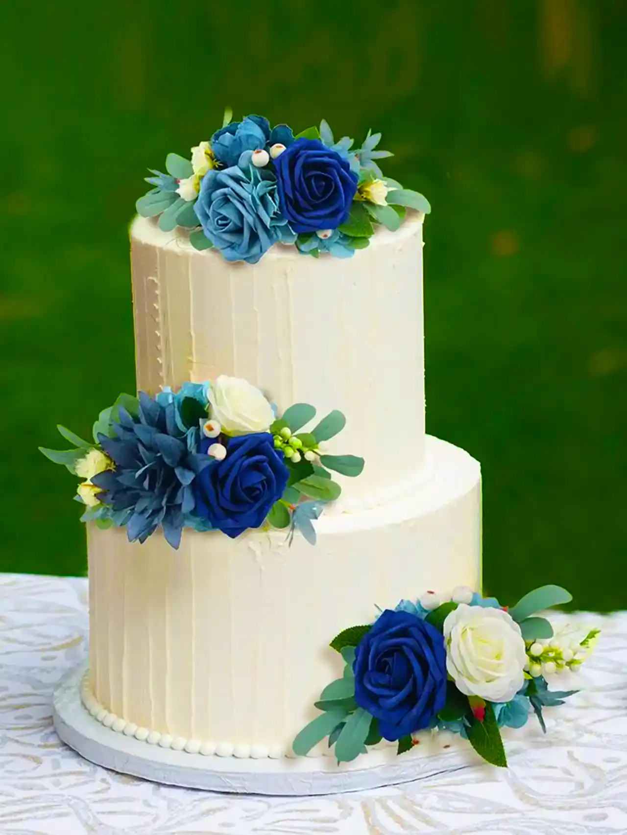 کیک طبقاتی با گل