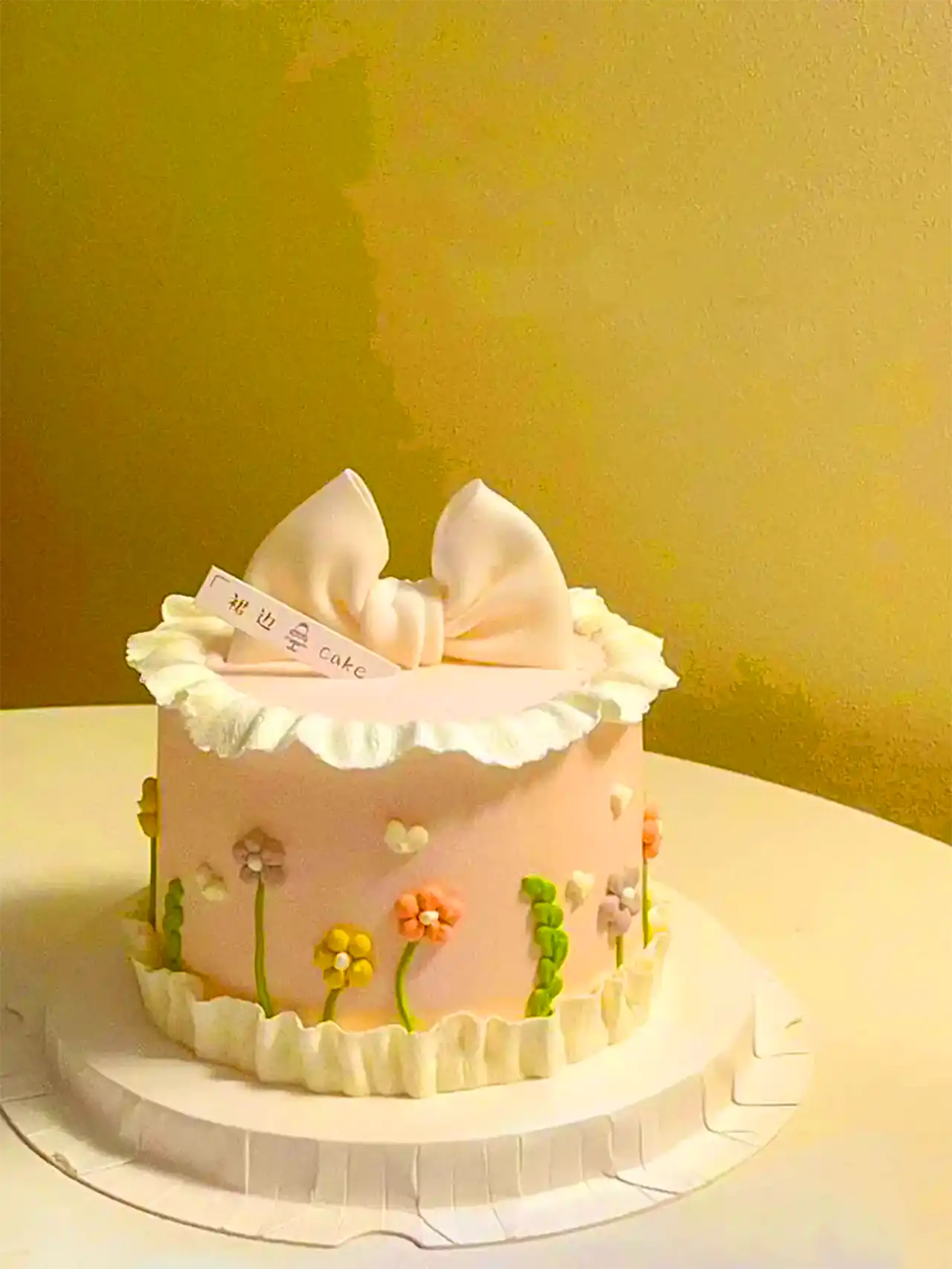 کیک تولد مینیمال جدید